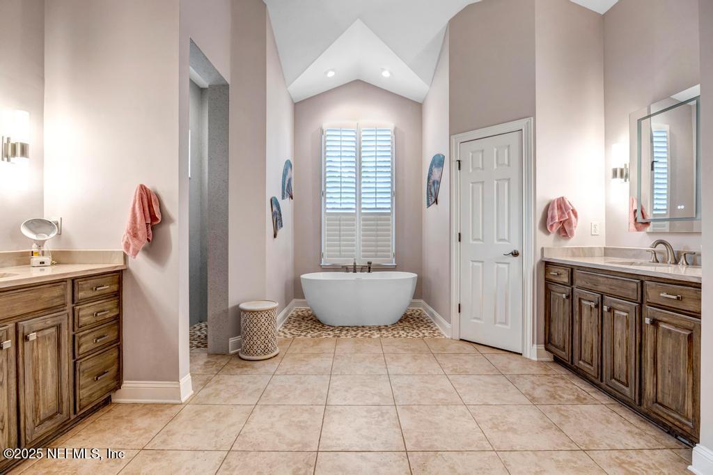 233 PINEHURST POINTE Drive, St. Augustine