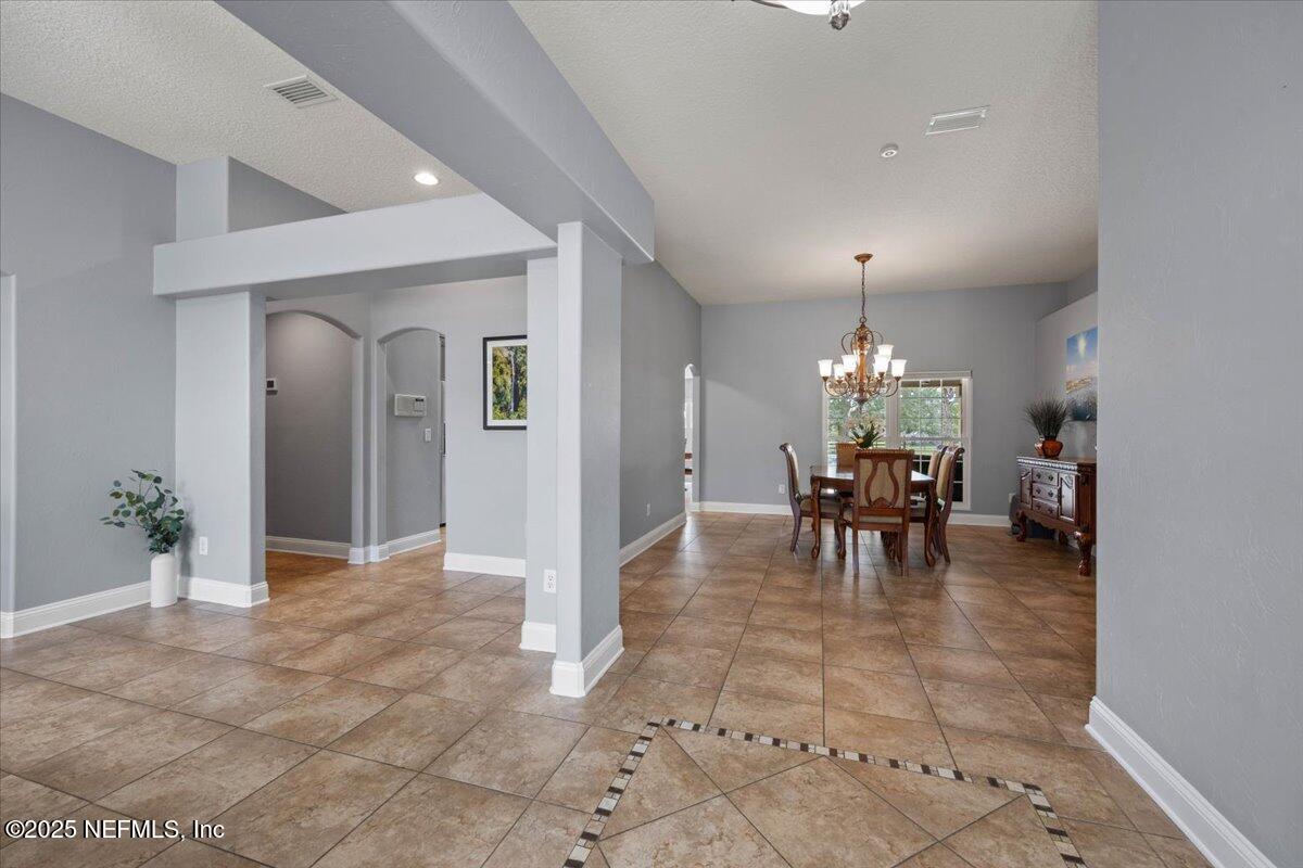 11150 CISCO GARDENS Road S