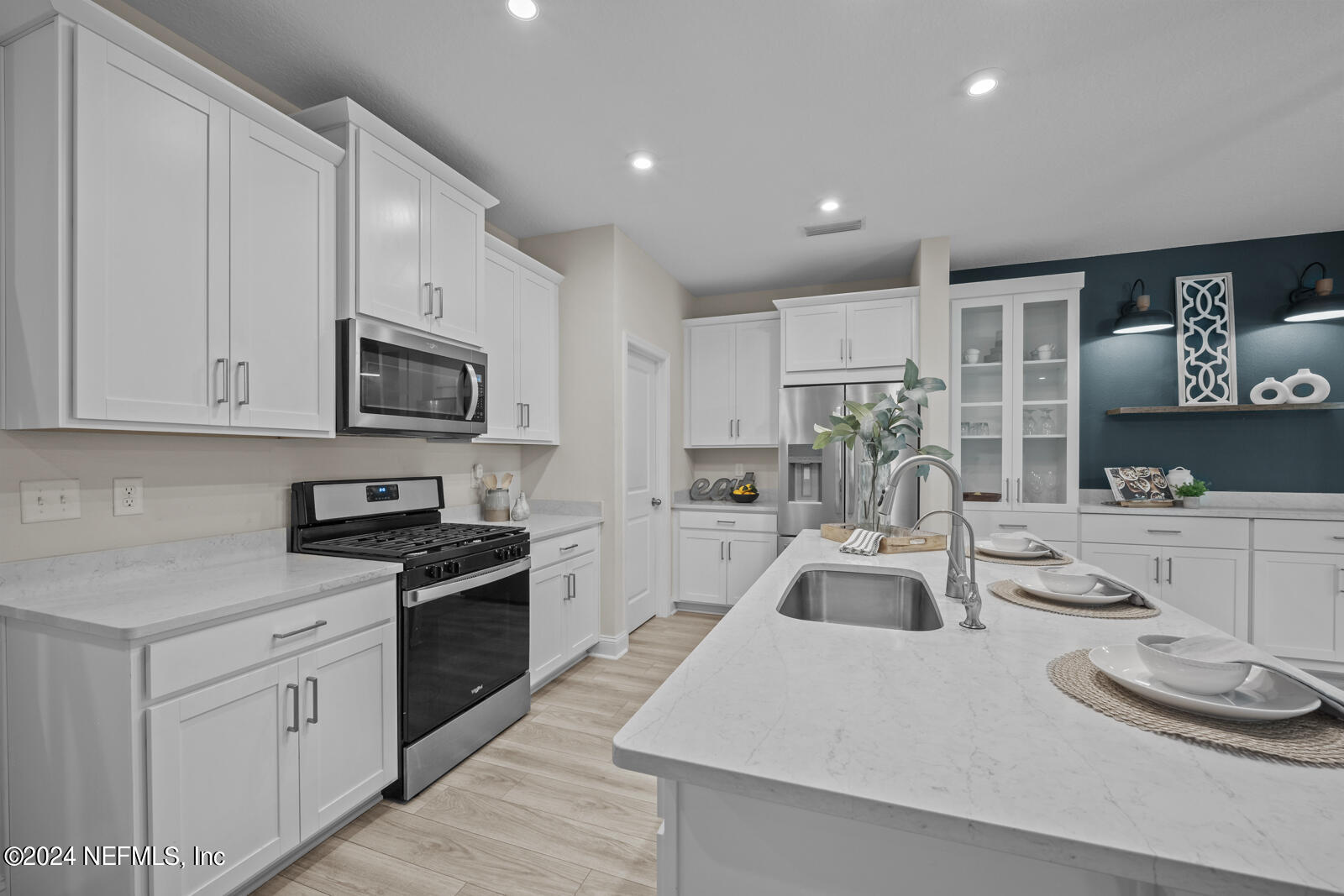 124 MEADOW CREEK Drive, St. Johns