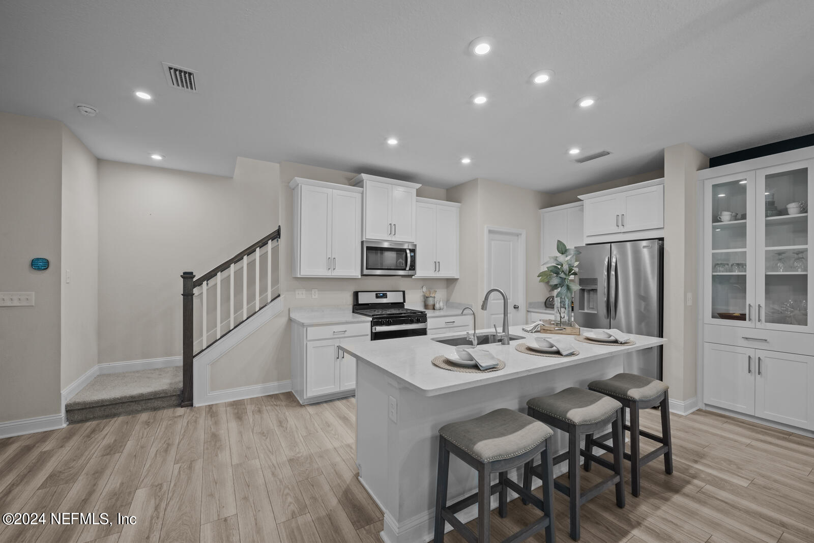 124 MEADOW CREEK Drive, St. Johns