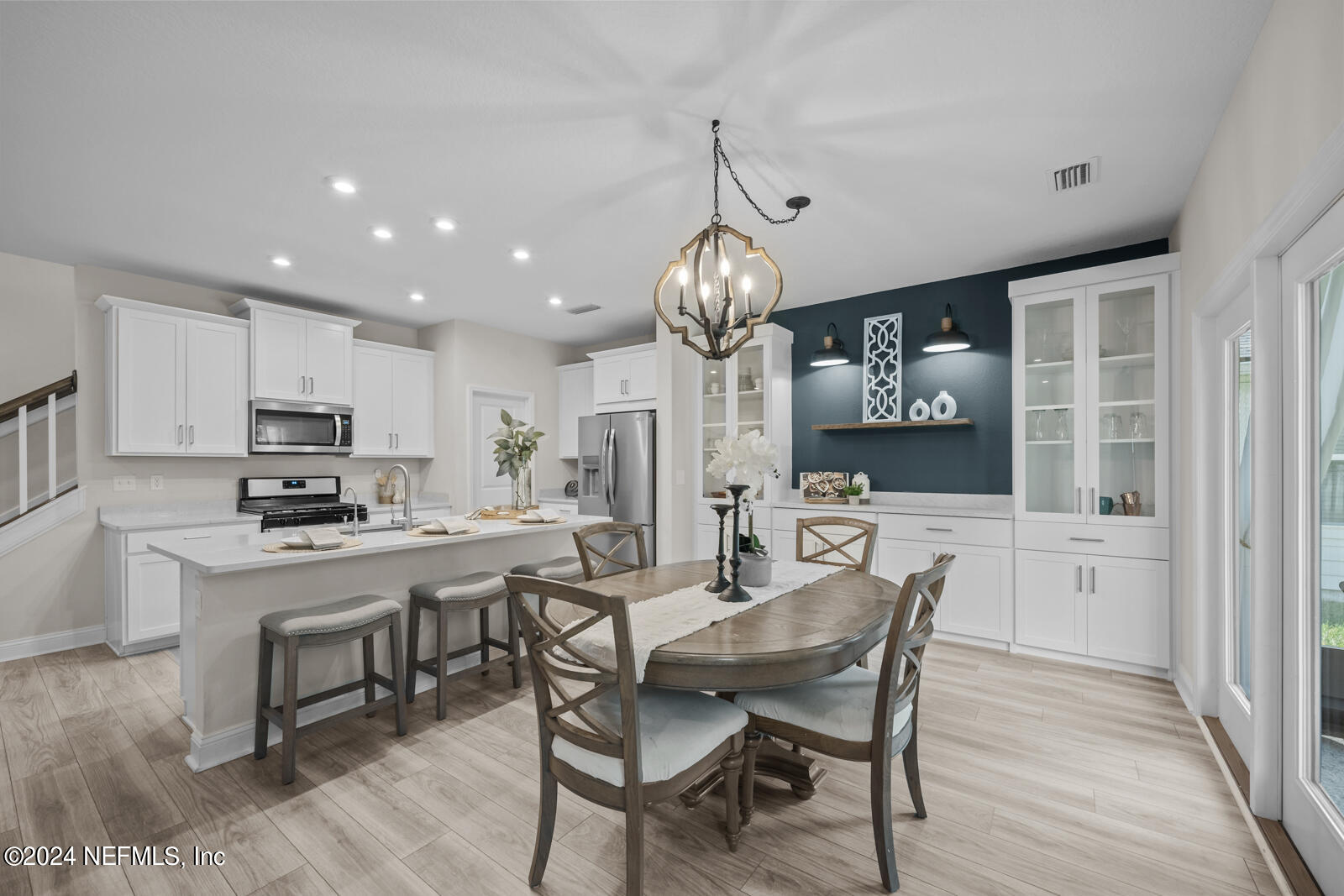 124 MEADOW CREEK Drive, St. Johns