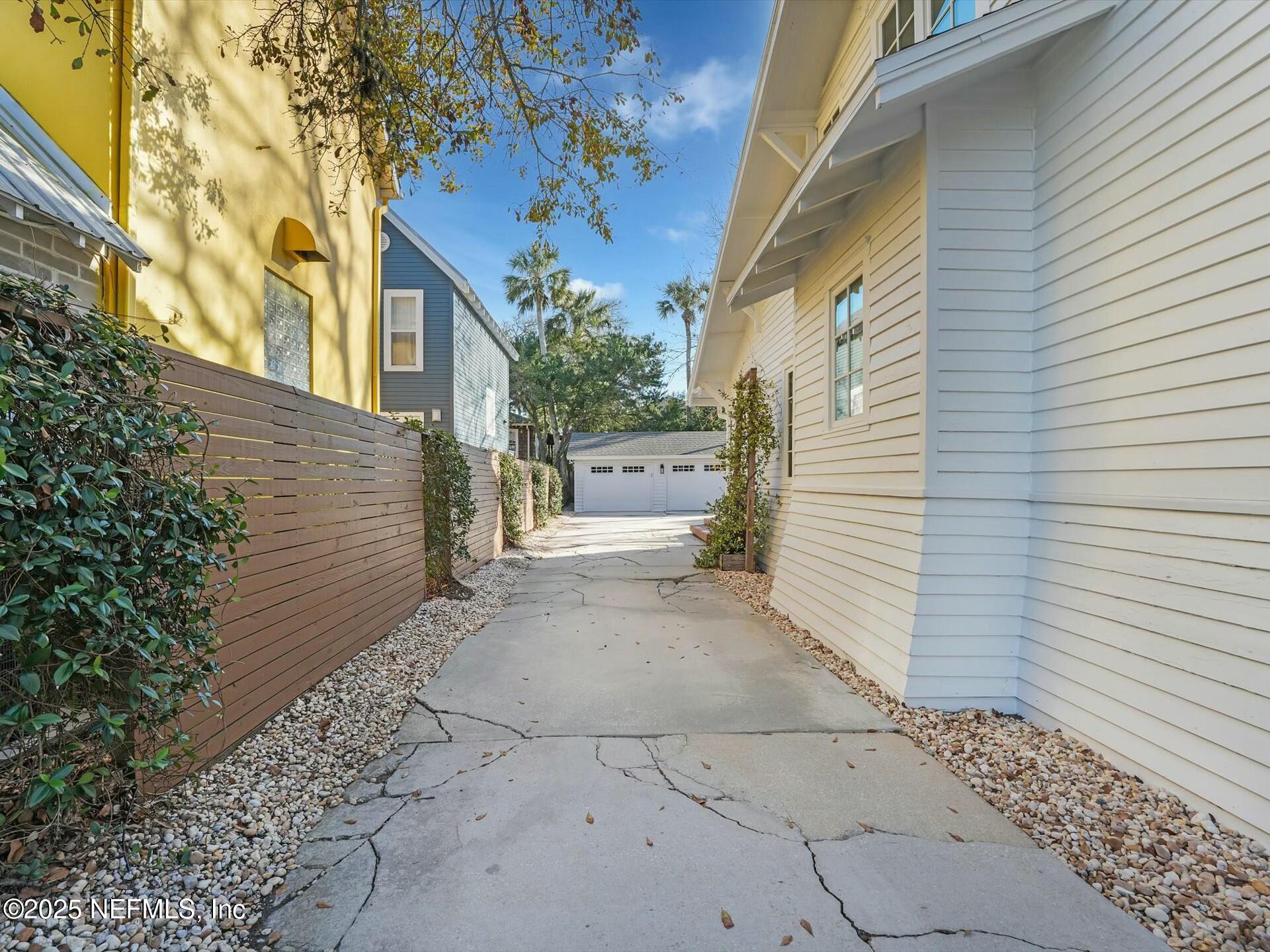 322 6TH Street