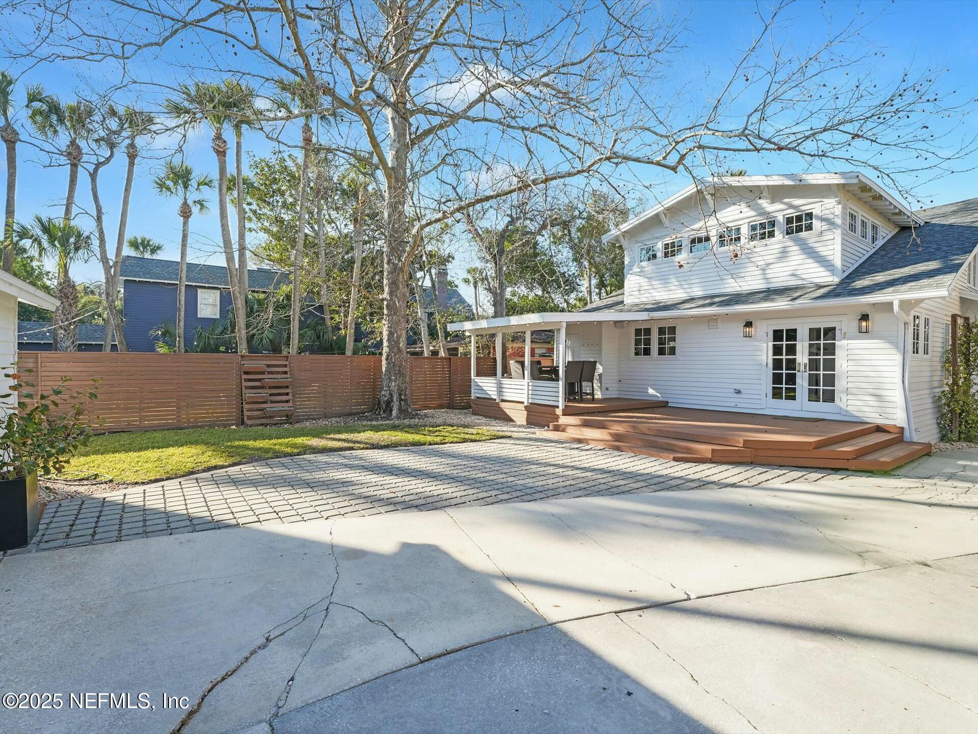 322 6TH Street