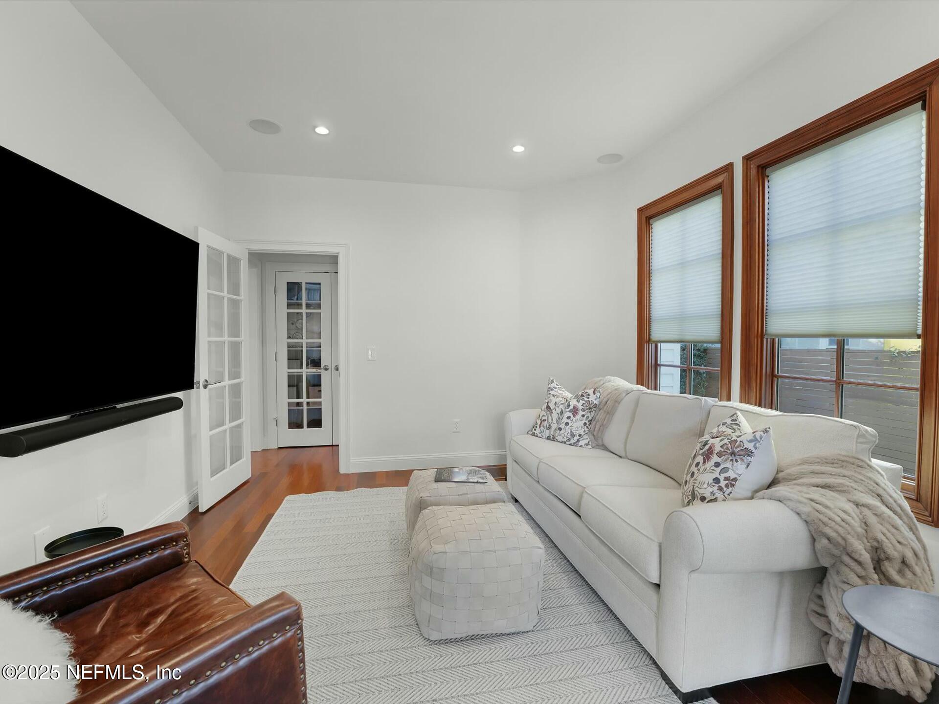 322 6TH Street