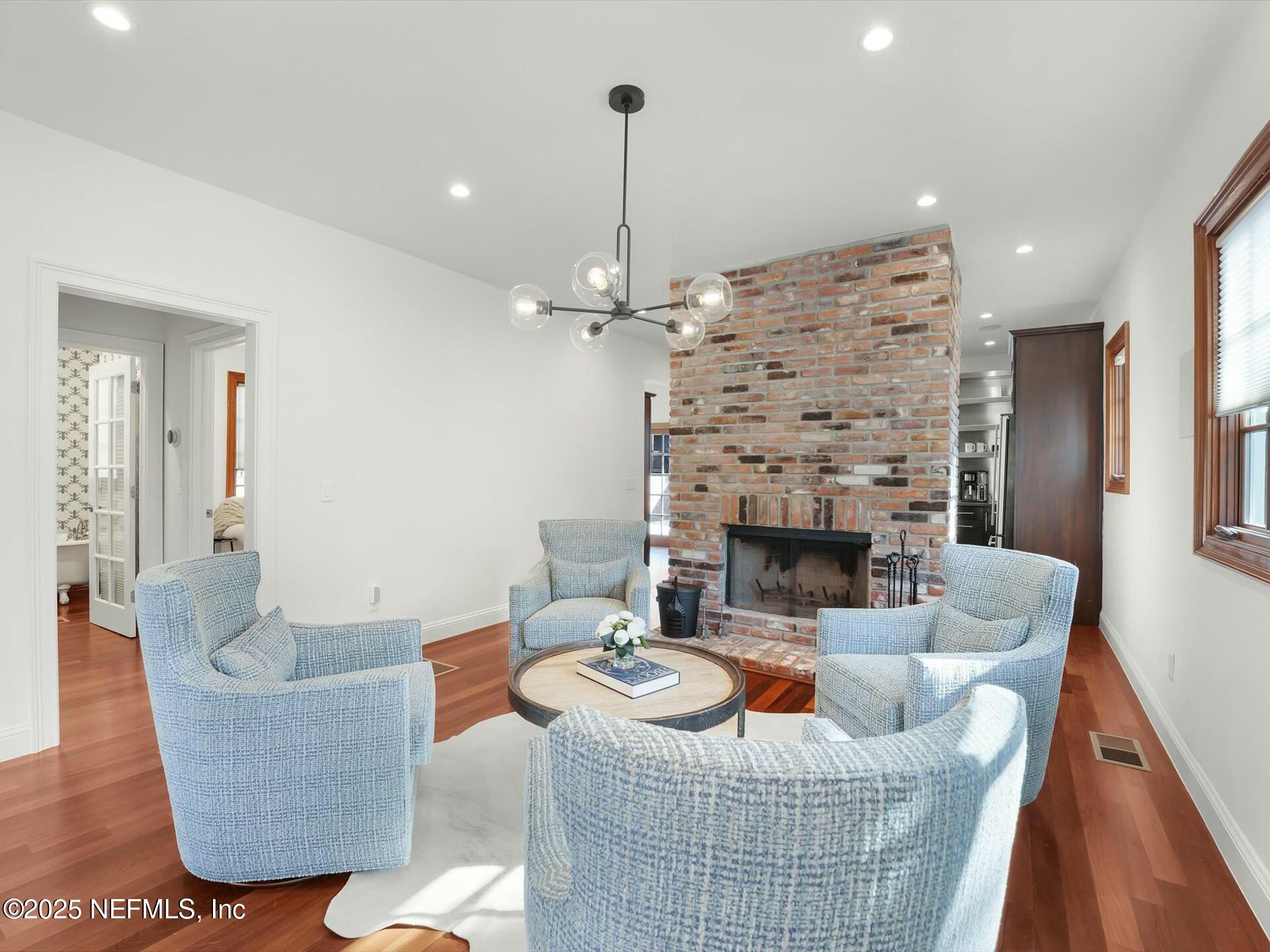322 6TH Street