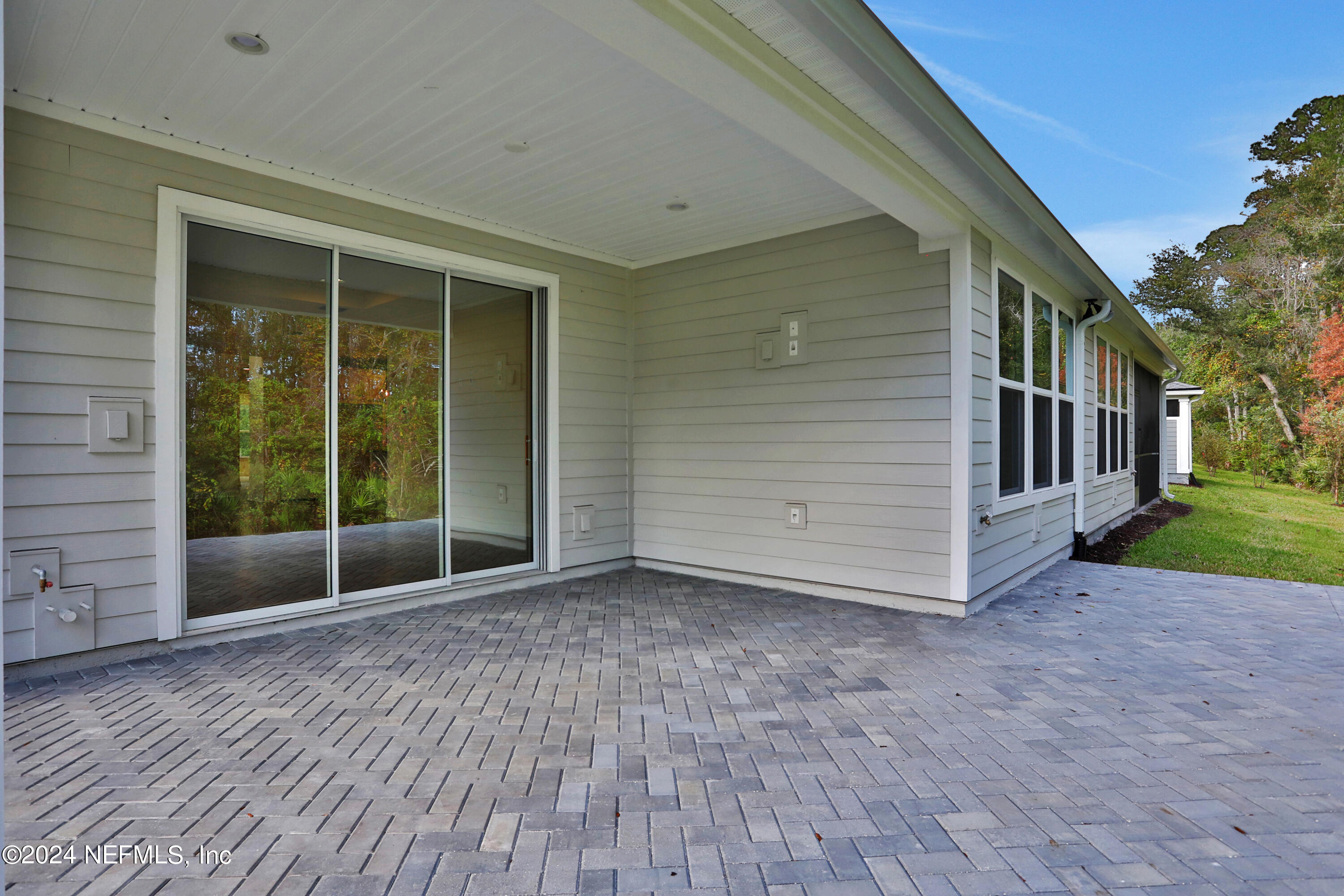10077 FILAMENT Boulevard