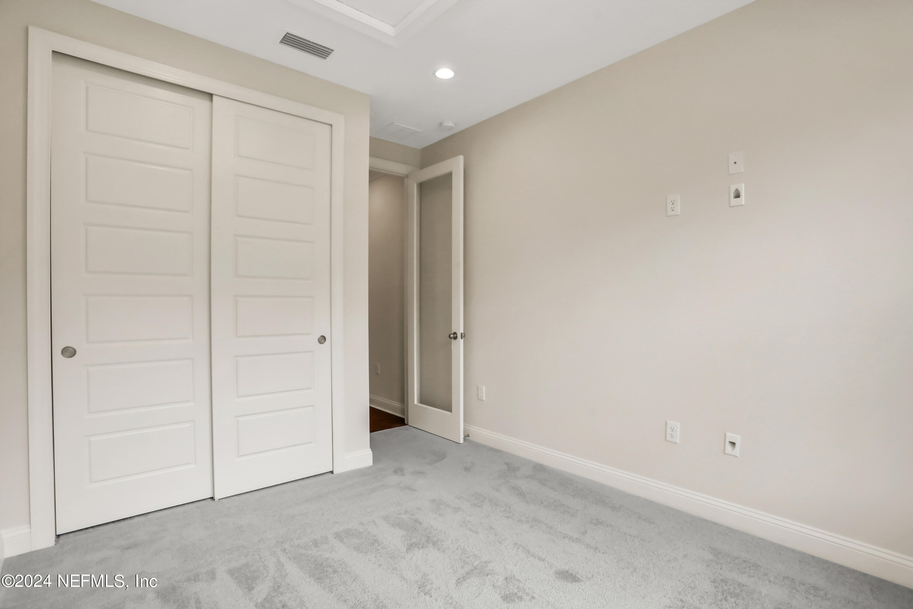 10077 FILAMENT Boulevard