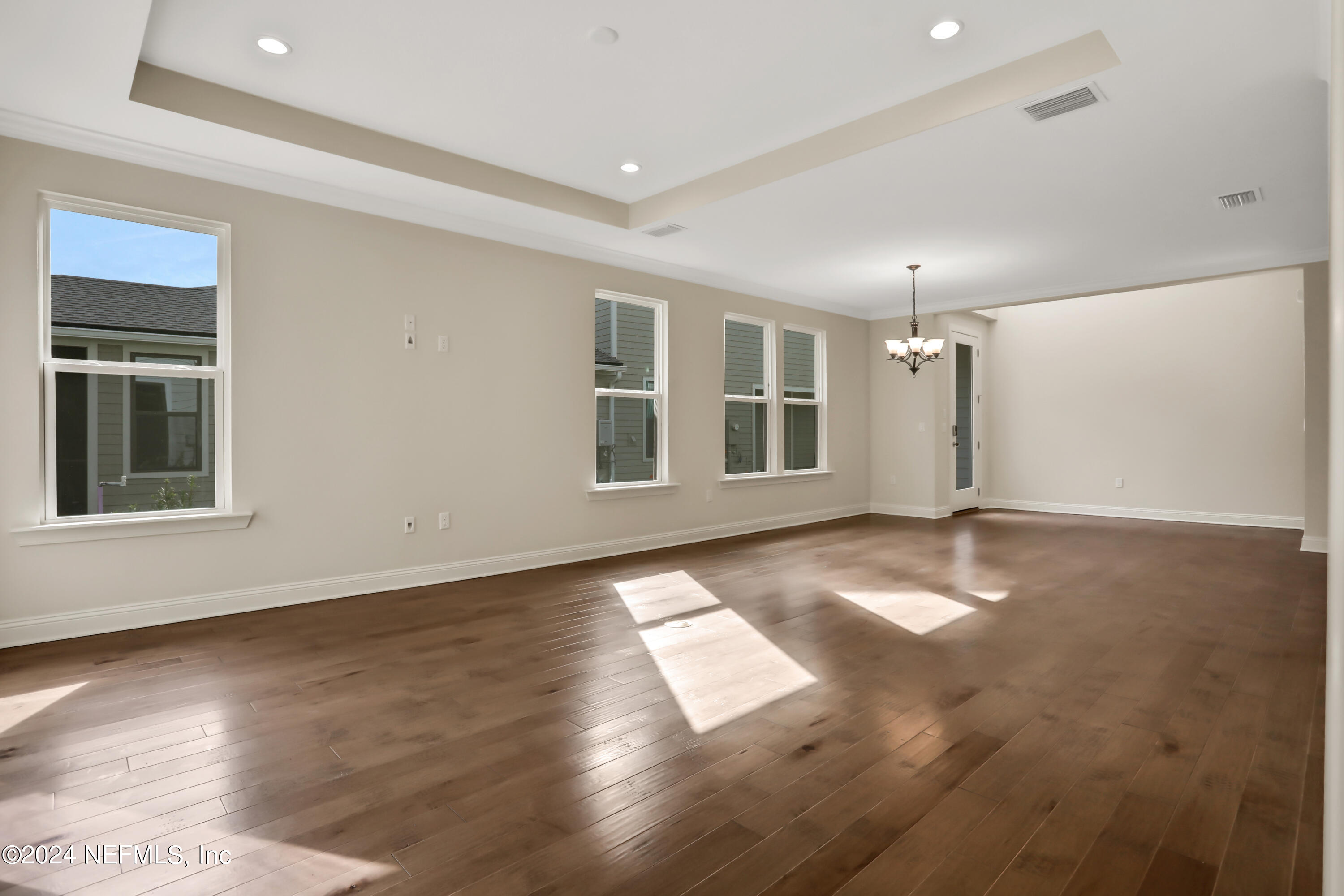 10077 FILAMENT Boulevard