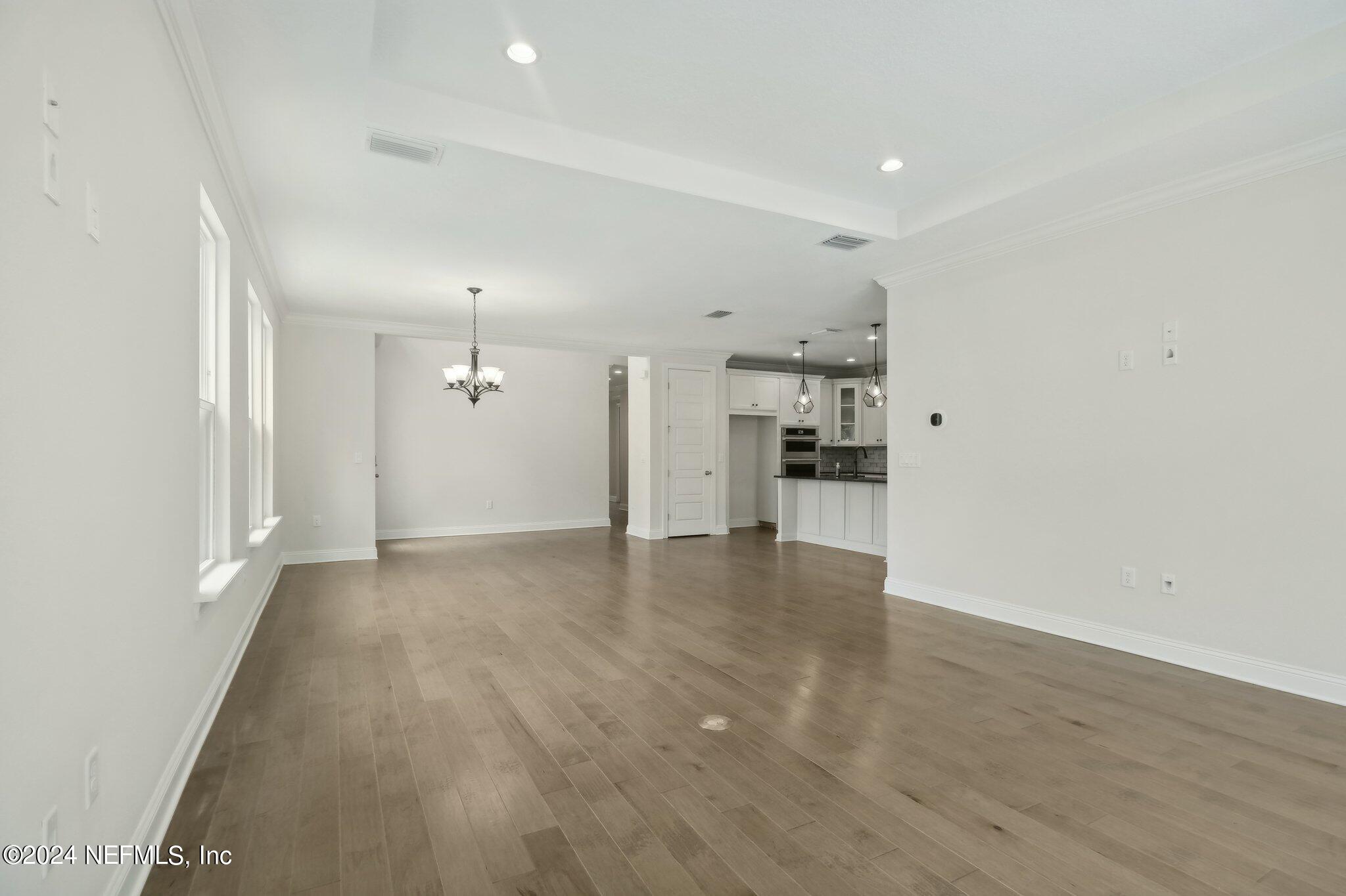 10077 FILAMENT Boulevard