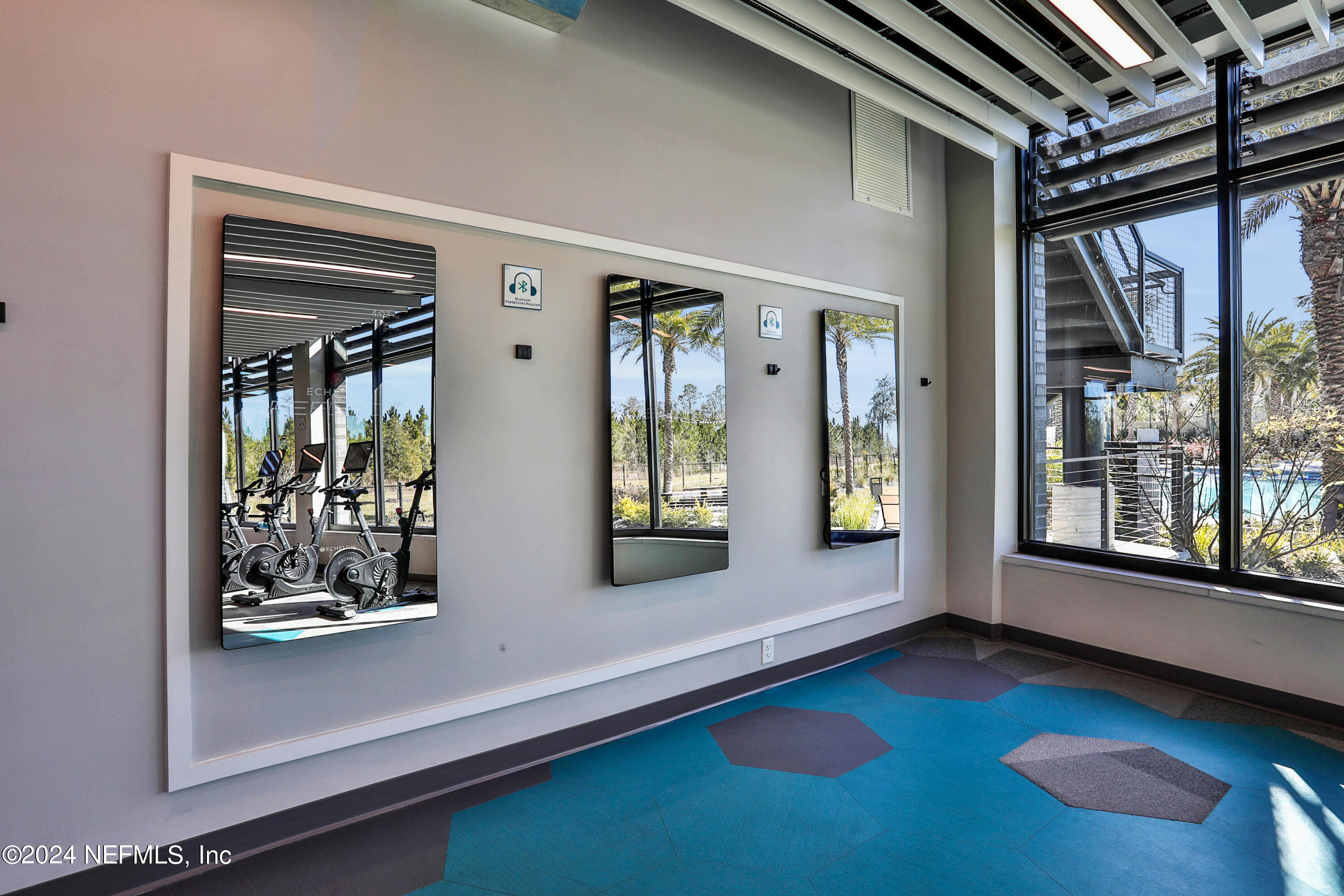 10077 FILAMENT Boulevard