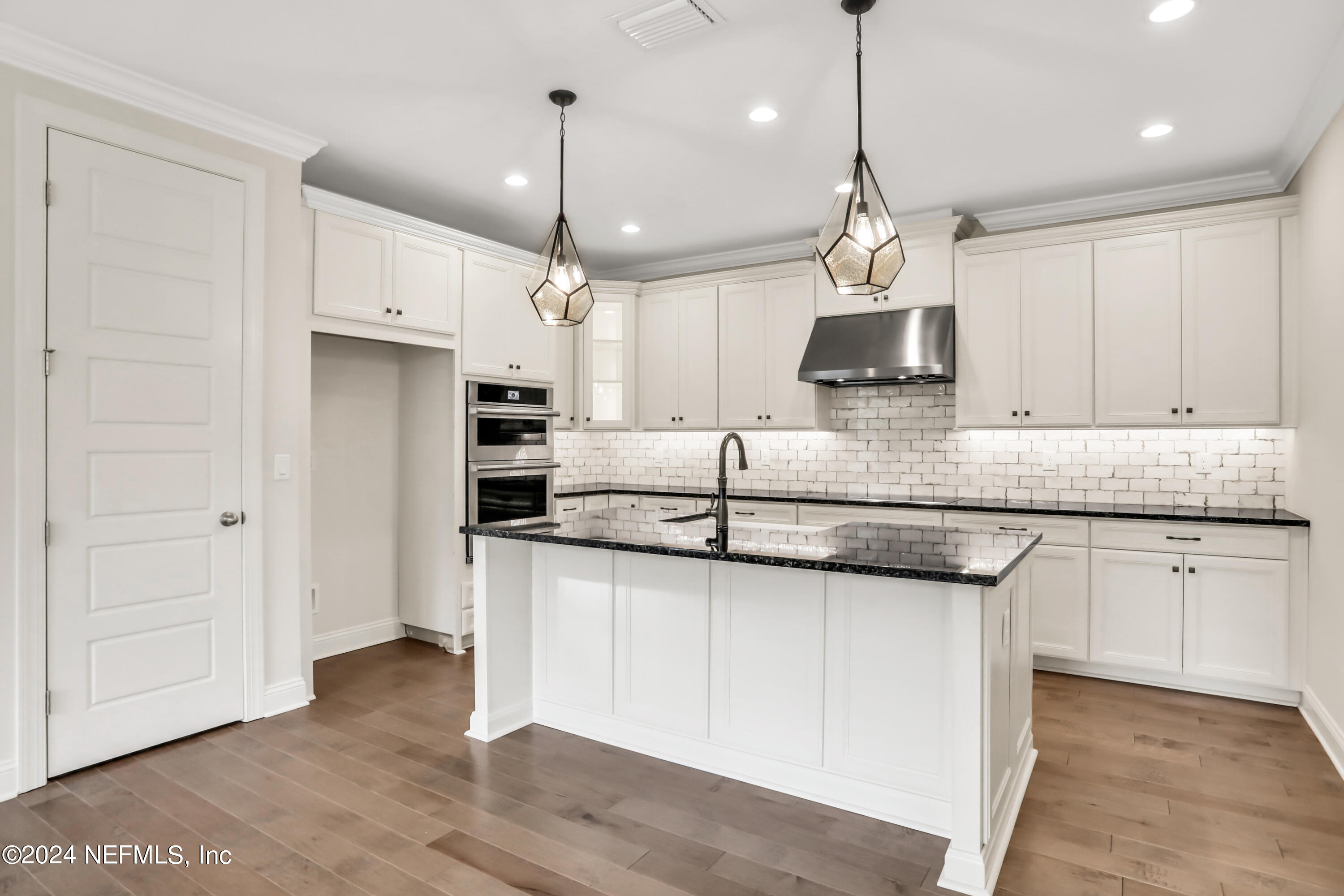 10077 FILAMENT Boulevard