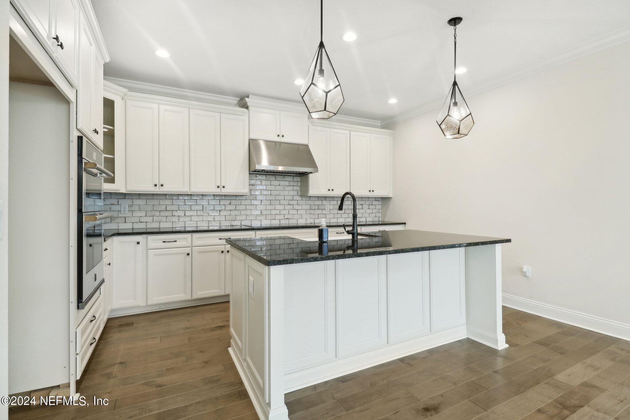 10077 FILAMENT Boulevard