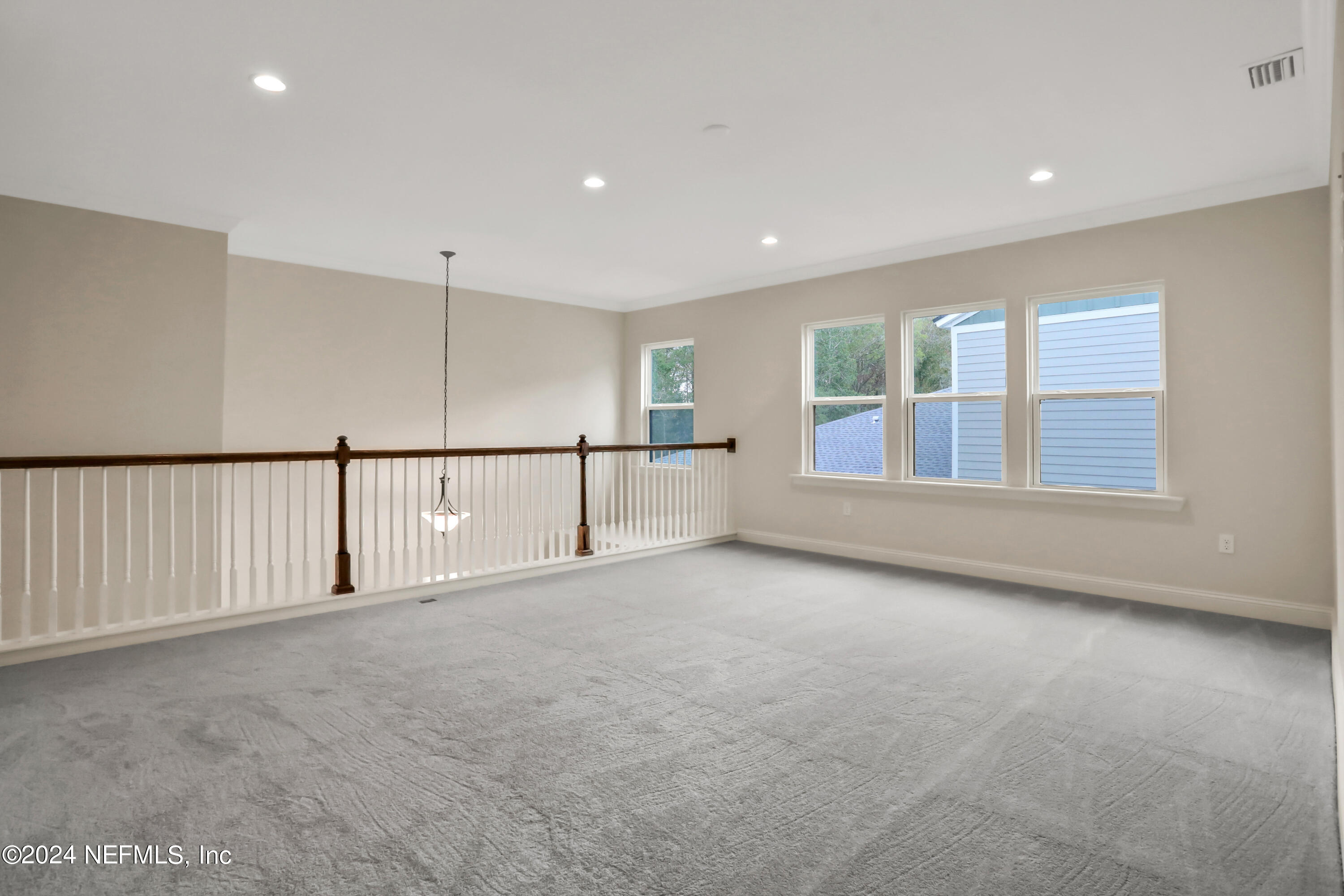 10077 FILAMENT Boulevard