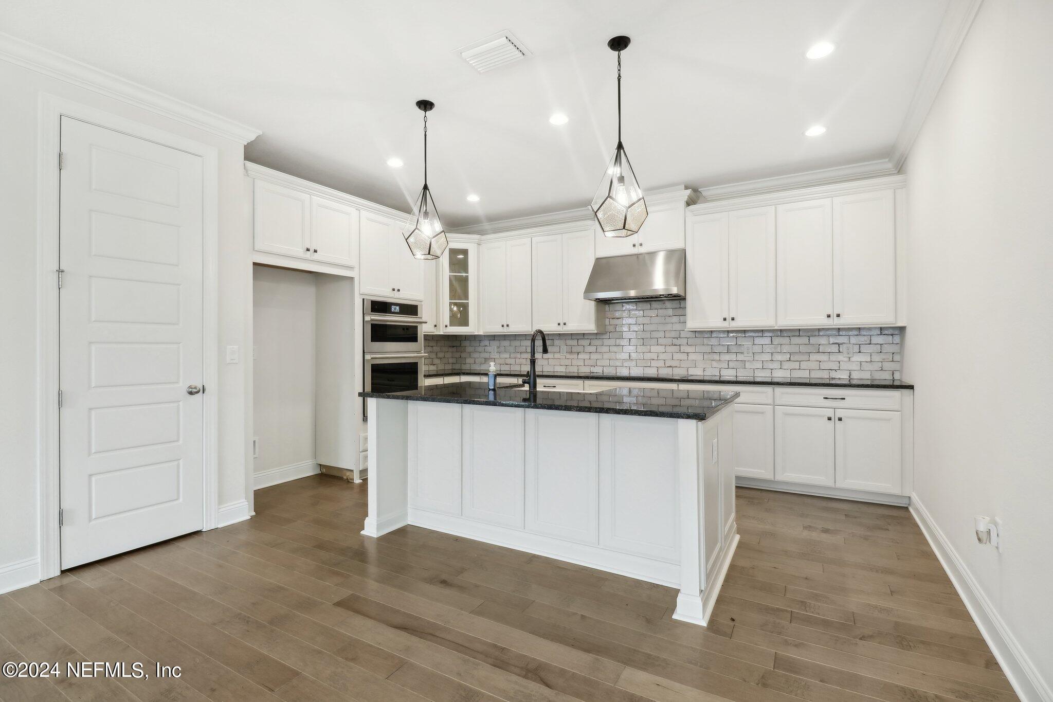 10077 FILAMENT Boulevard