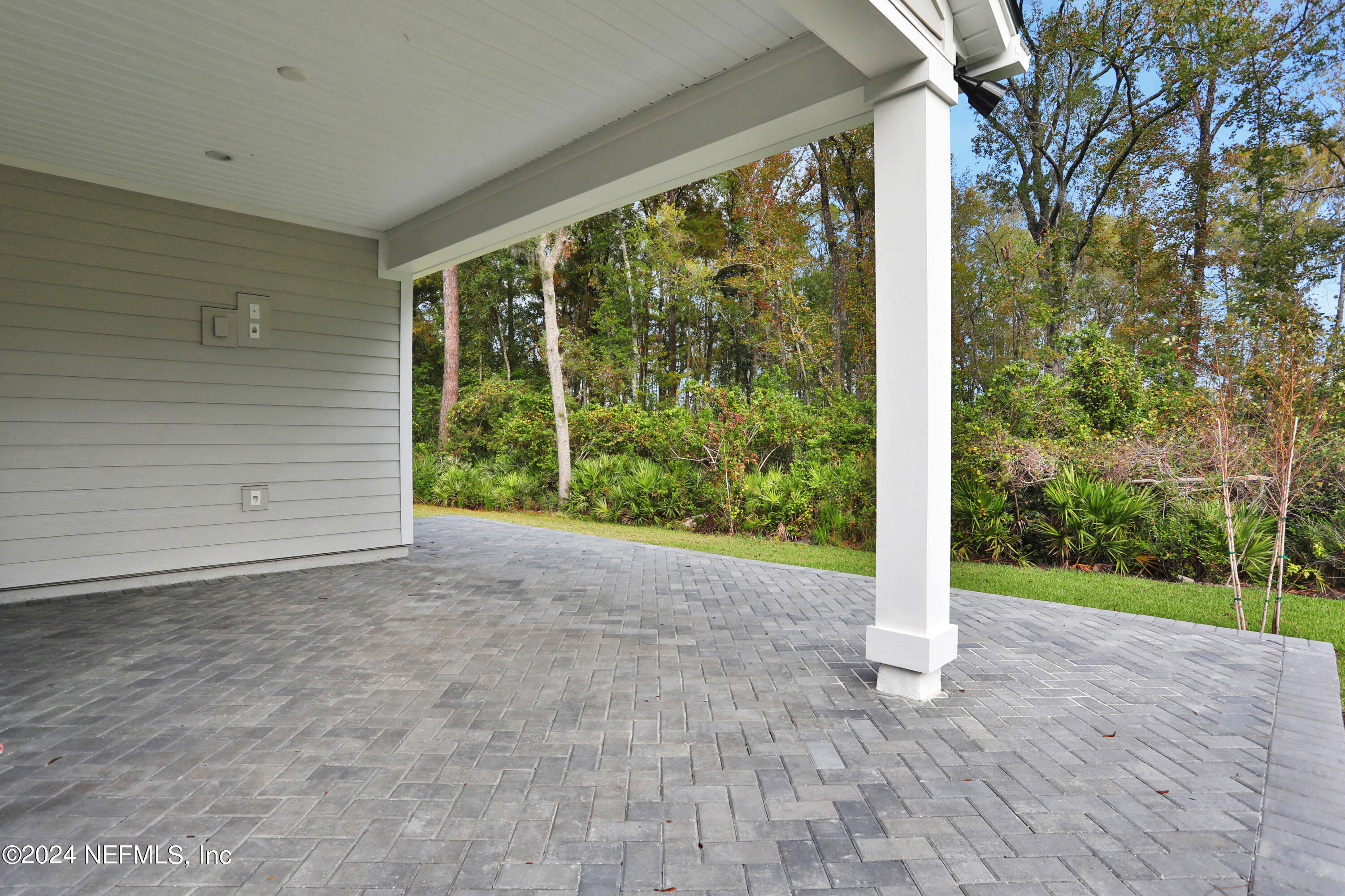 10077 FILAMENT Boulevard