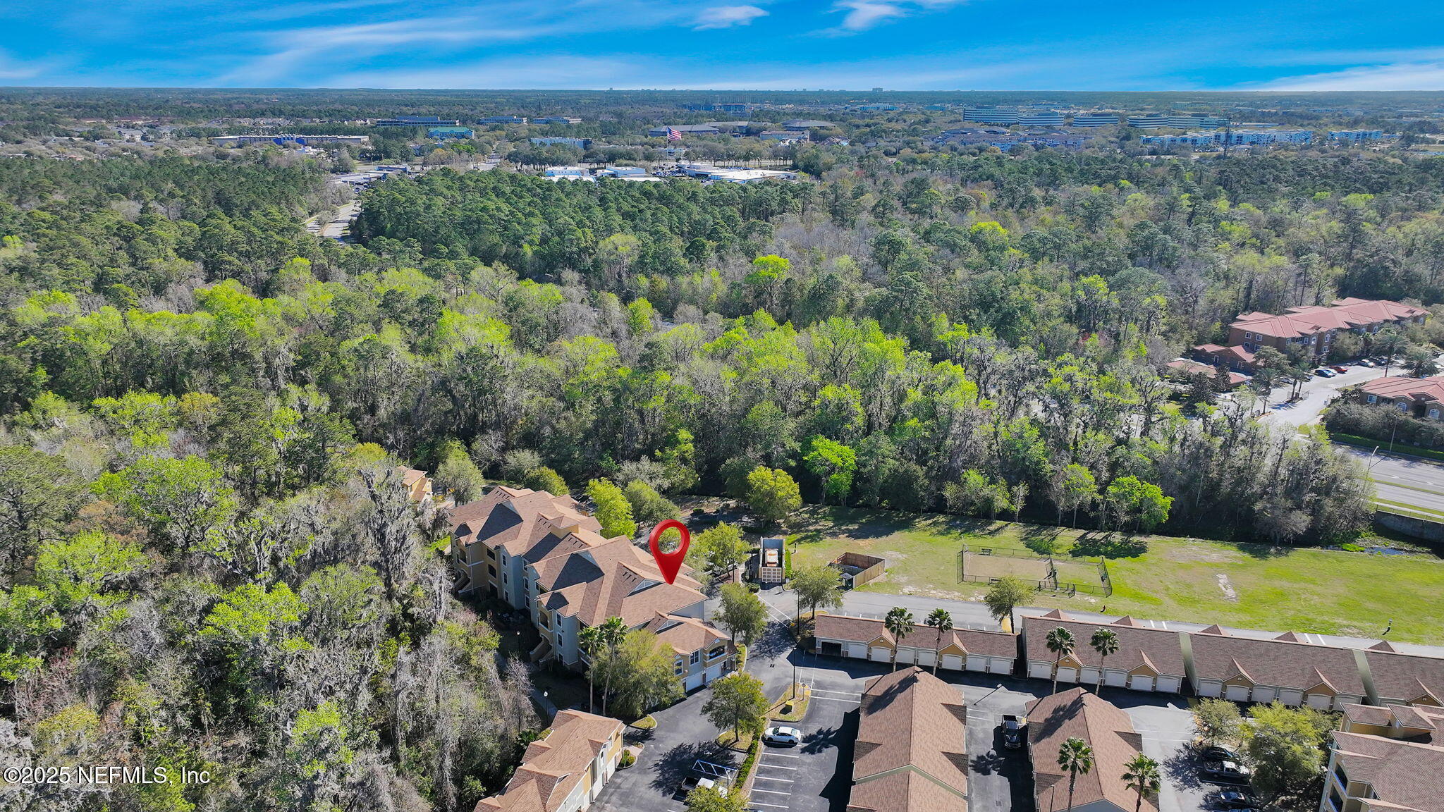 8539 GATE Parkway W, 624