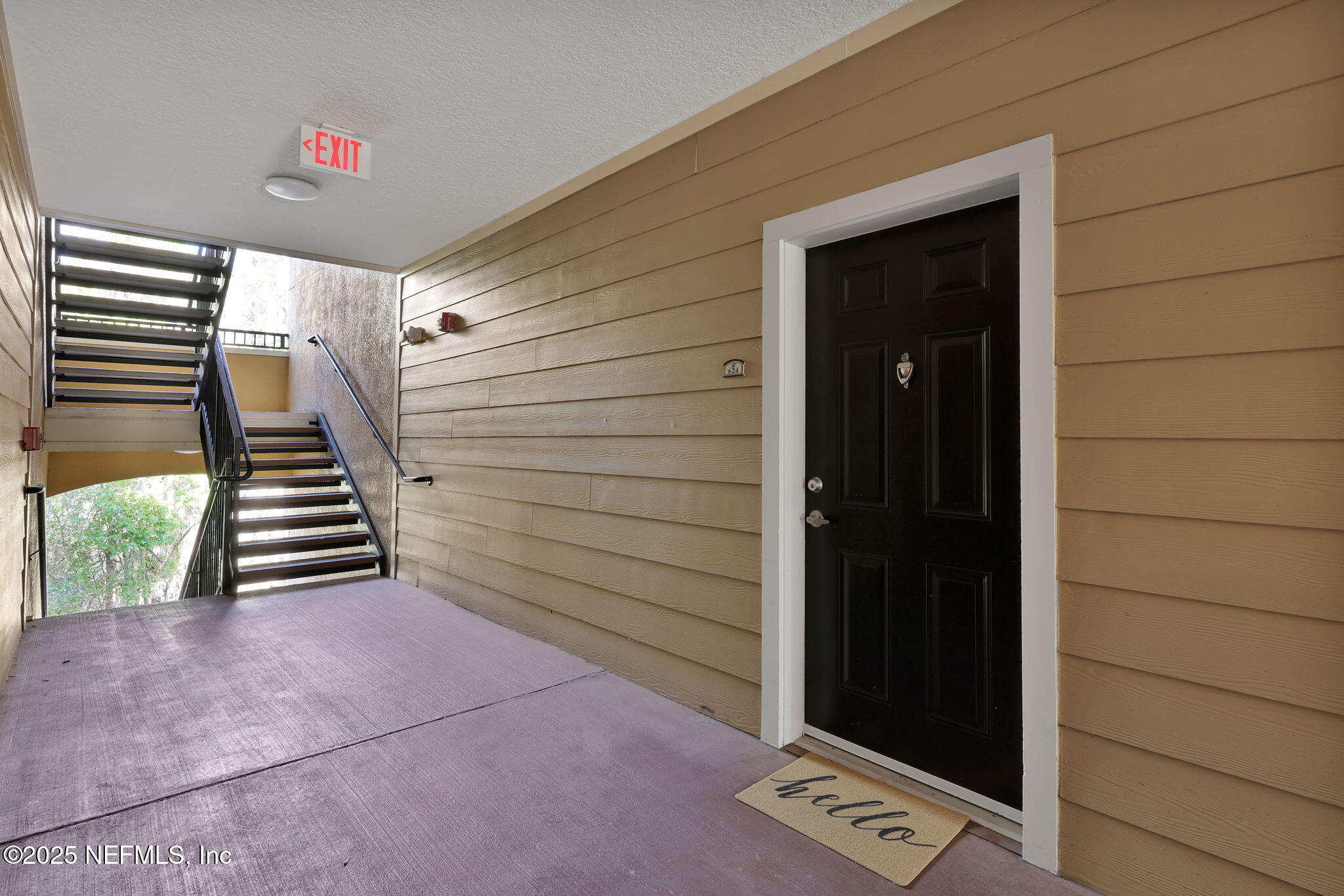 8539 GATE Parkway W, 624