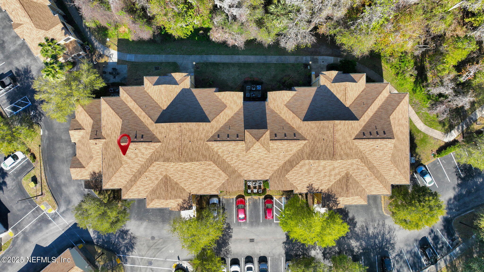 8539 GATE Parkway W, 624