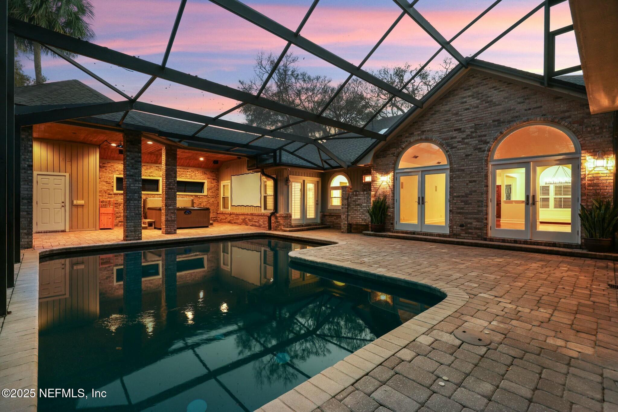 2323 BAREFOOT Trace