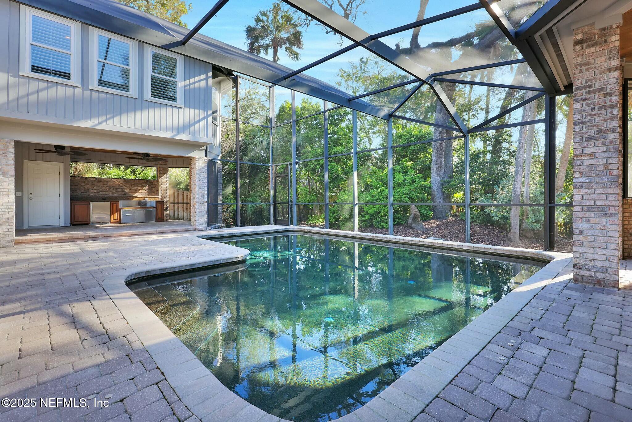 2323 BAREFOOT Trace