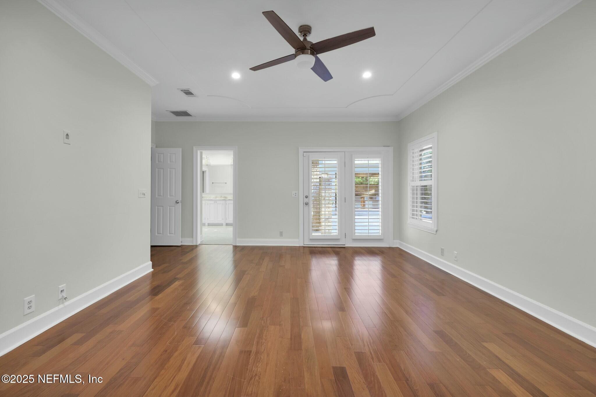2323 BAREFOOT Trace