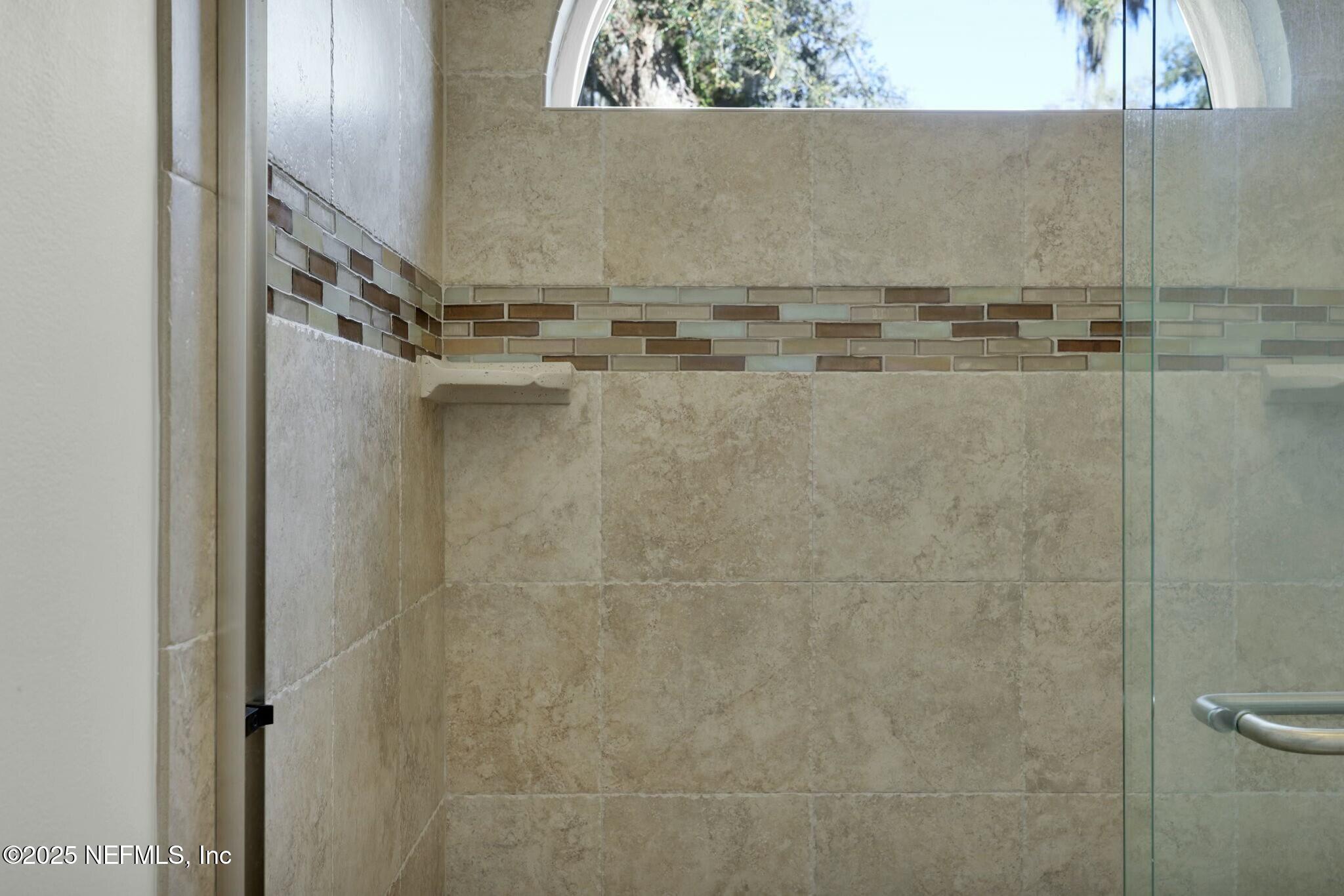 2323 BAREFOOT Trace