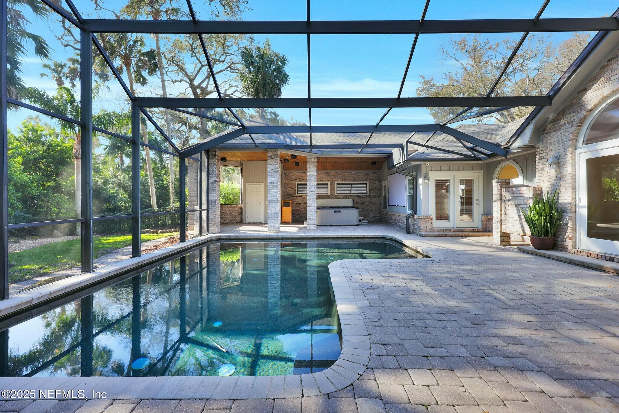 2323 BAREFOOT Trace