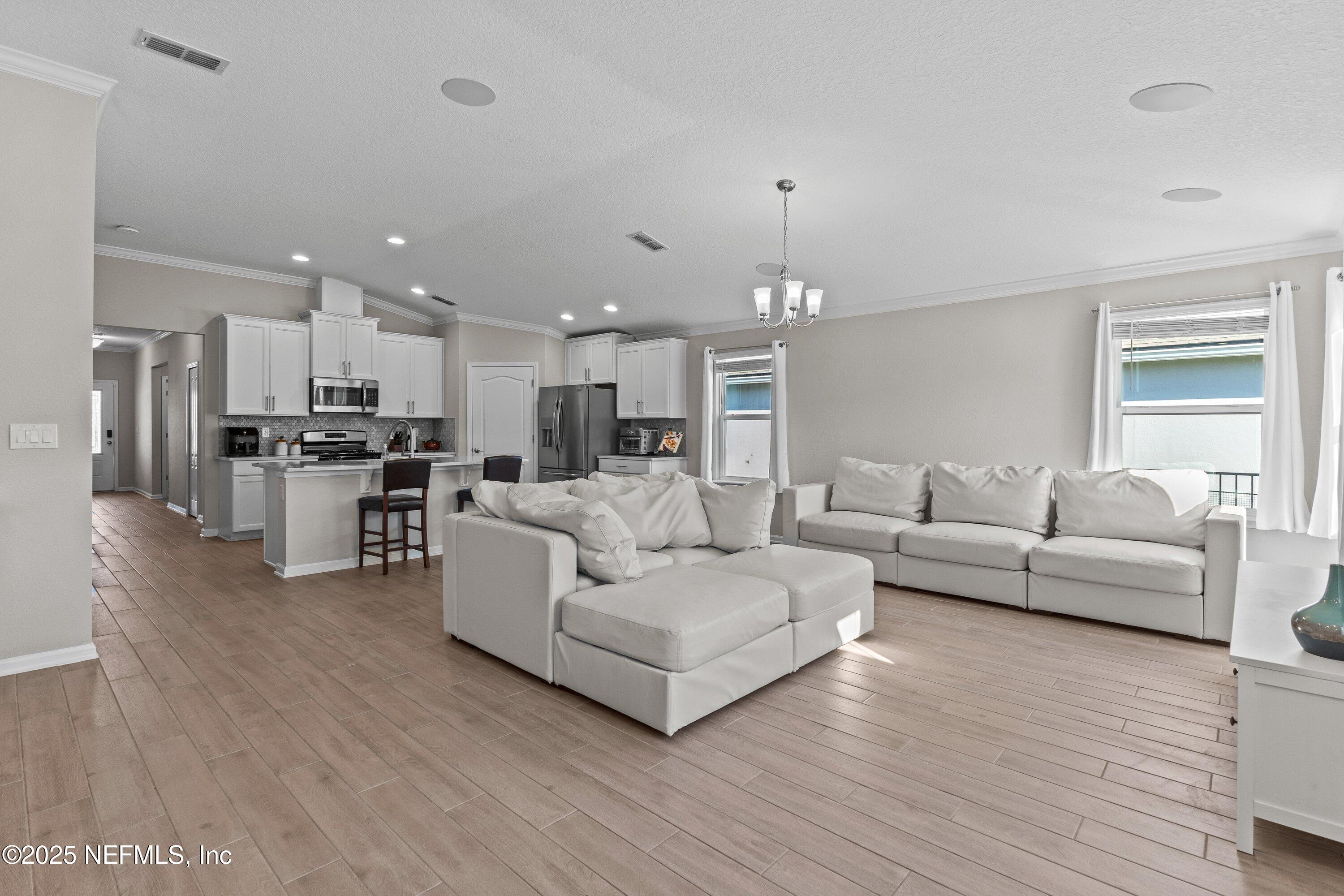 1178 SHETLAND Drive, St. Johns