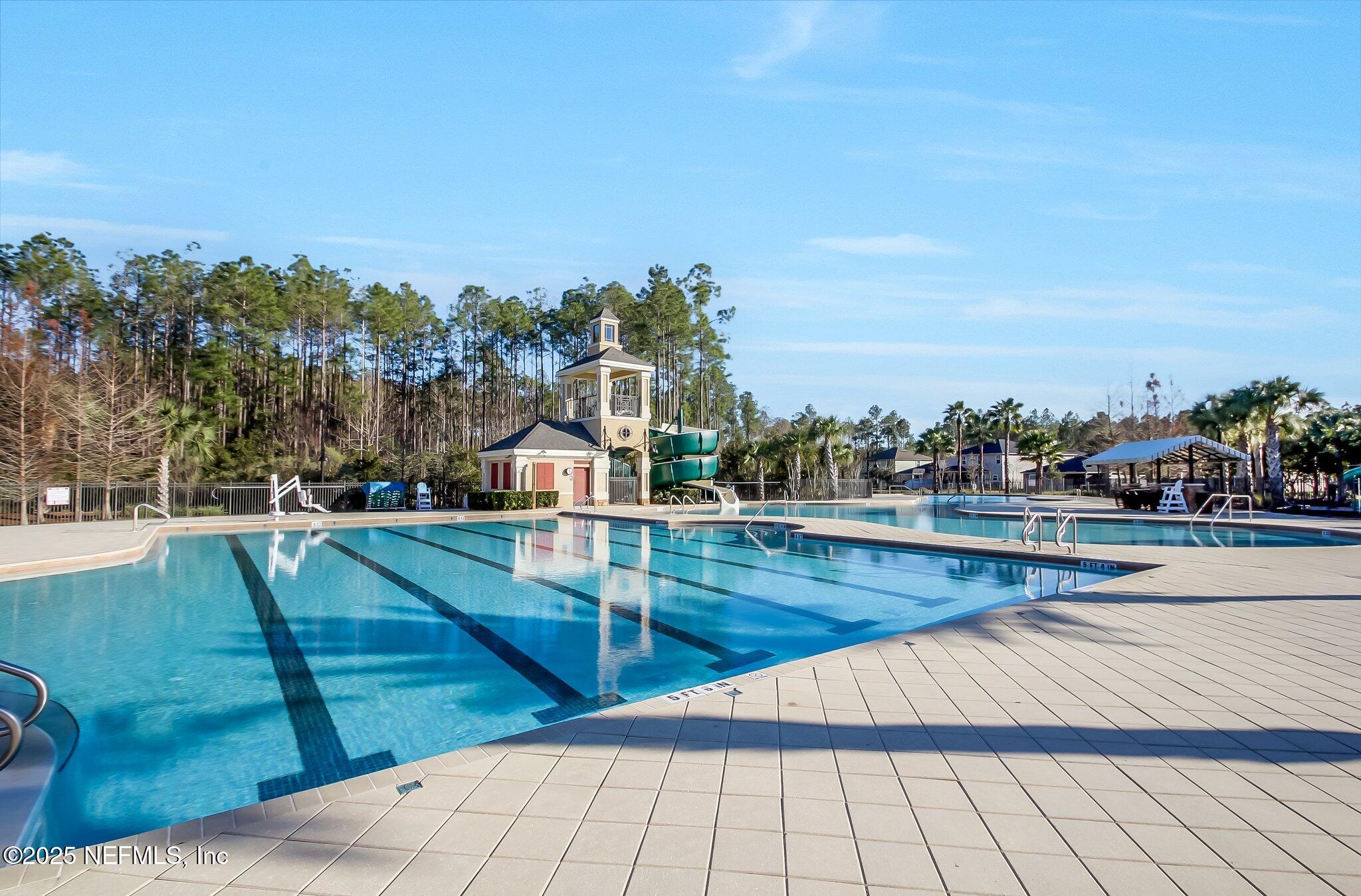 571 E KINGS COLLEGE Drive, St. Johns