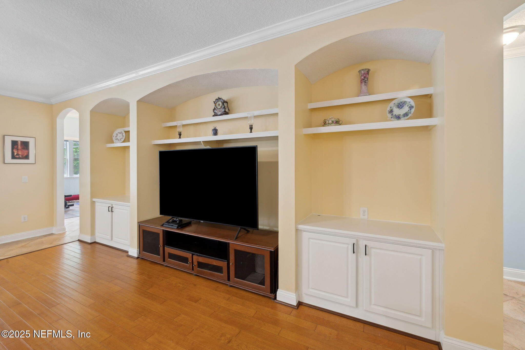 571 E KINGS COLLEGE Drive, St. Johns