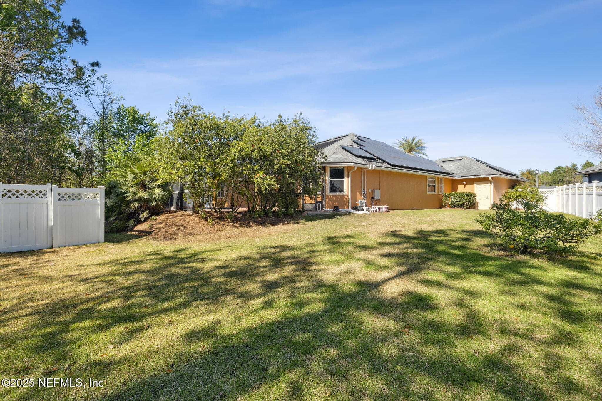 571 E KINGS COLLEGE Drive, St. Johns