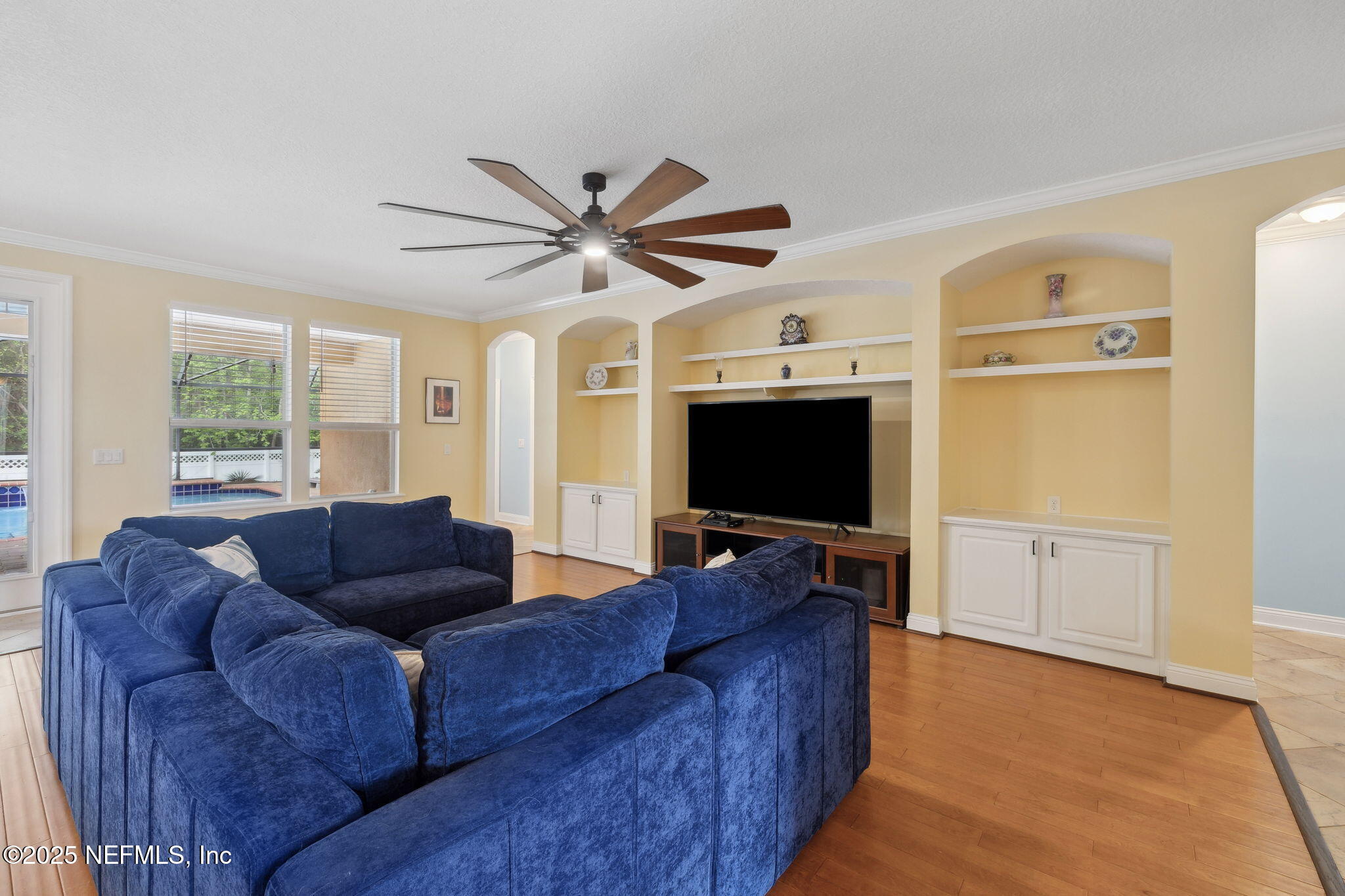 571 E KINGS COLLEGE Drive, St. Johns
