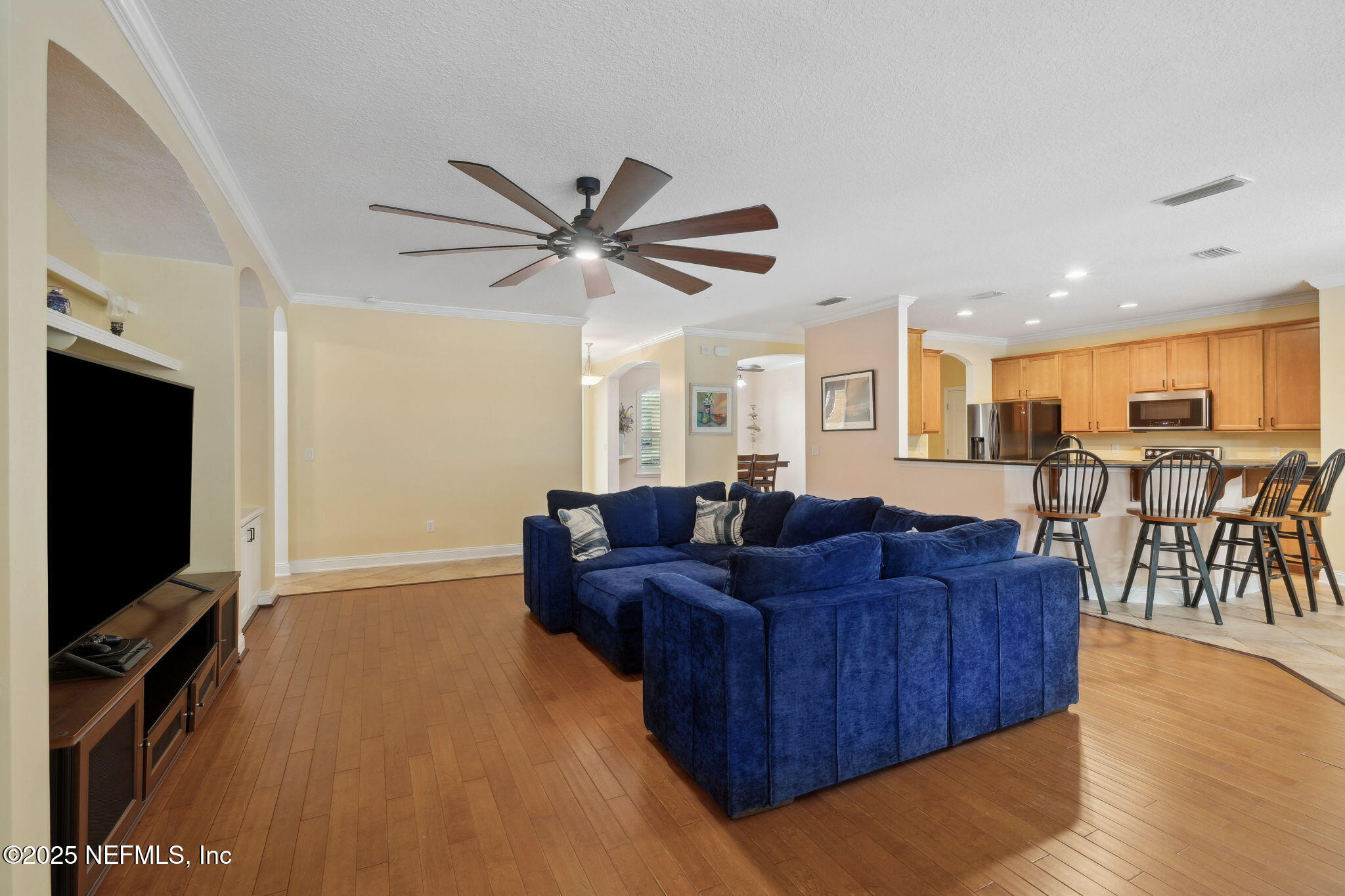 571 E KINGS COLLEGE Drive, St. Johns