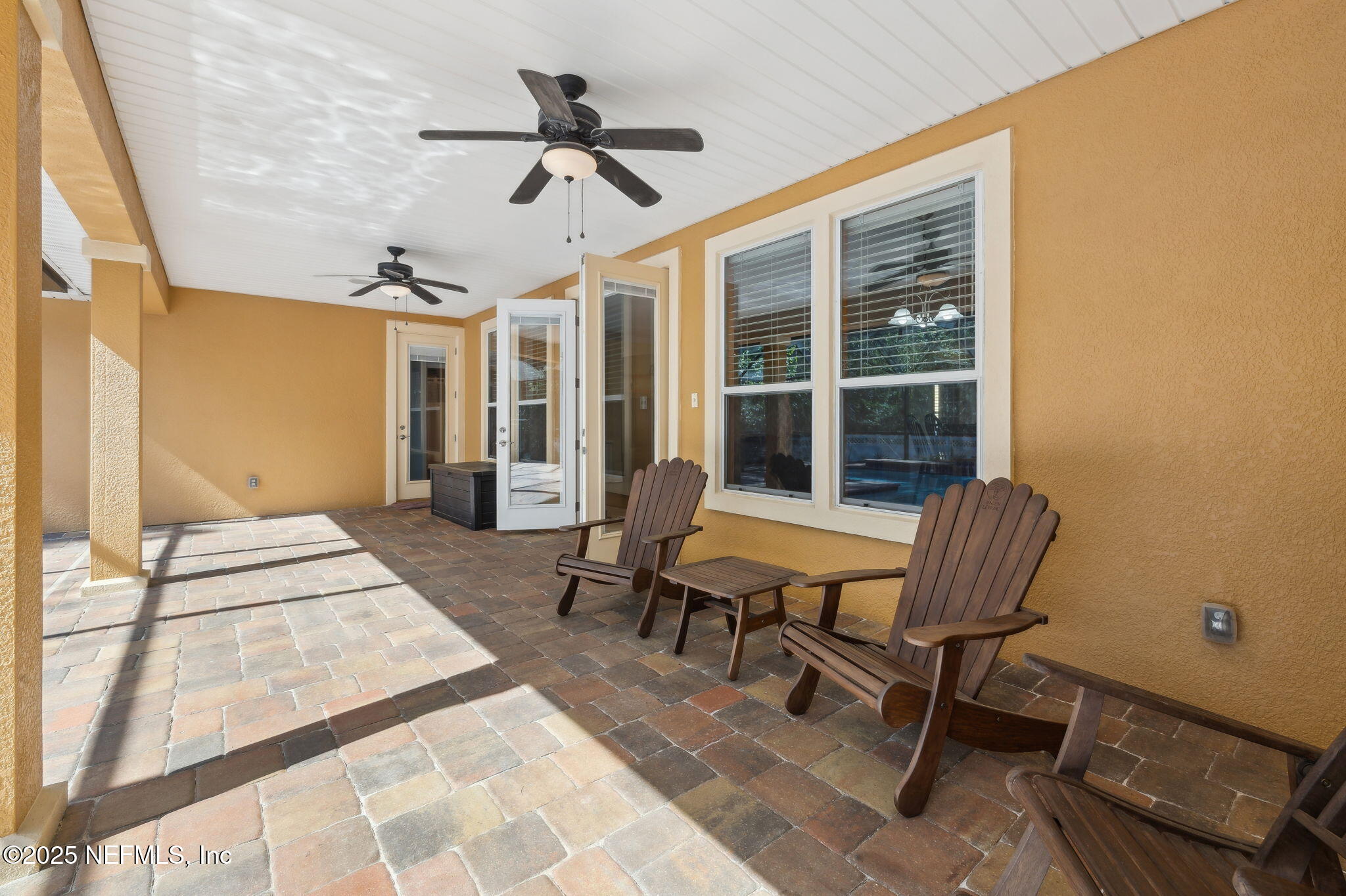 571 E KINGS COLLEGE Drive, St. Johns