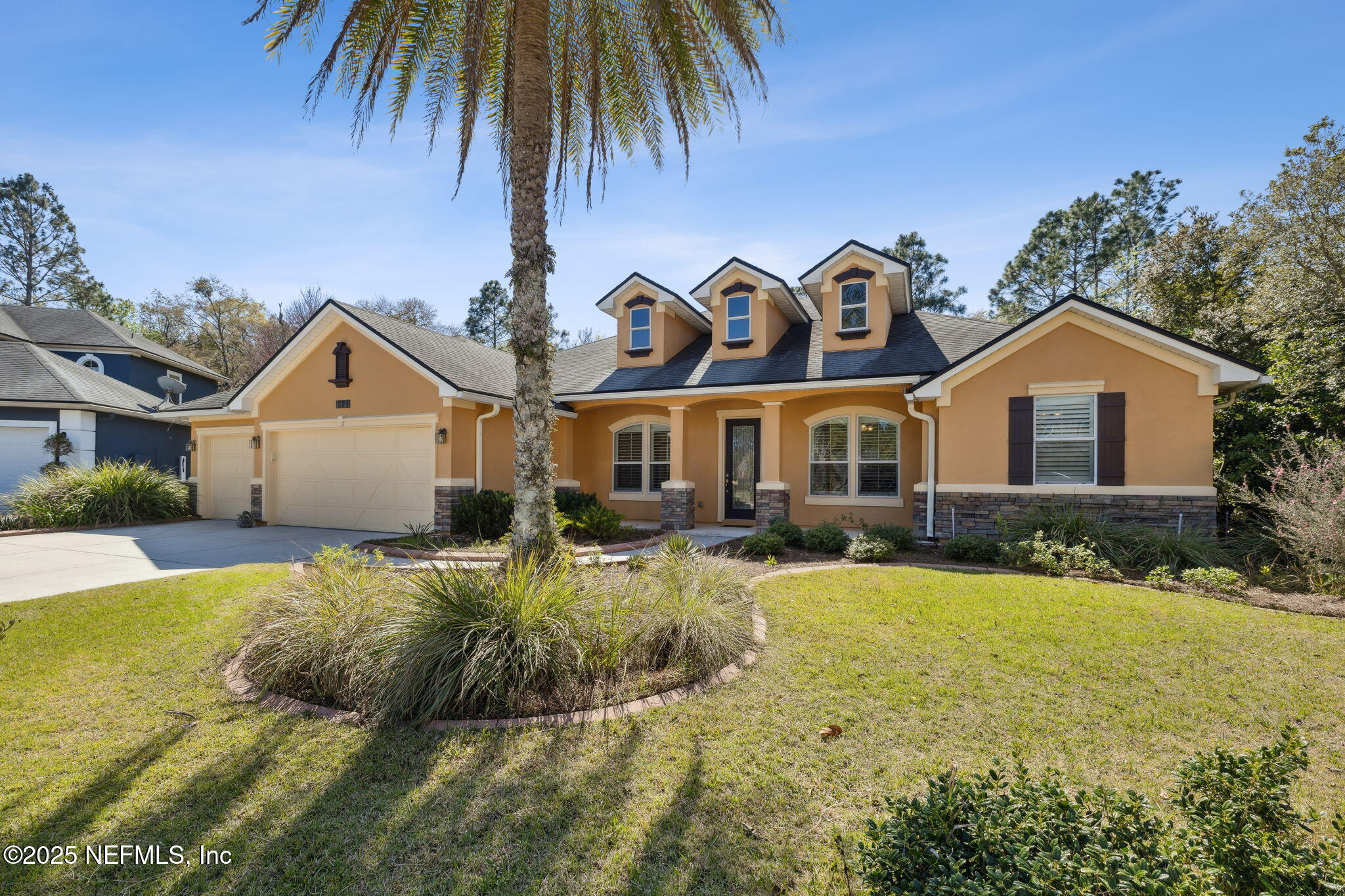 571 E KINGS COLLEGE Drive, St. Johns