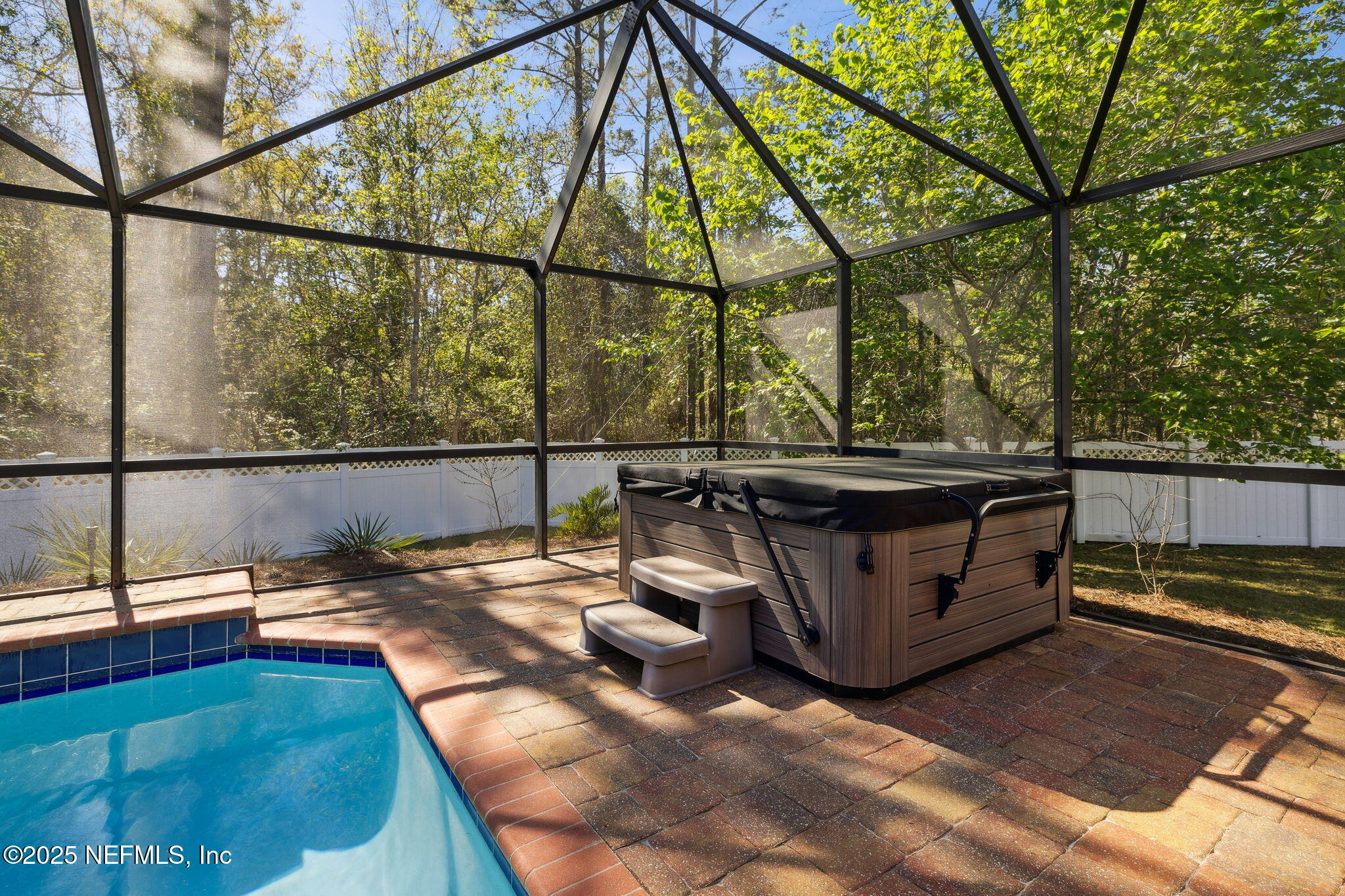 571 E KINGS COLLEGE Drive, St. Johns