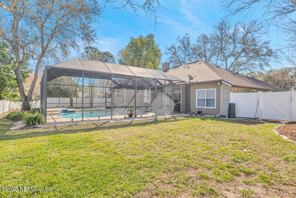 525 WILLOW OAK Lane, St. Johns