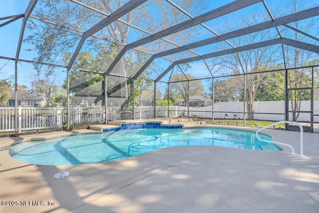 525 WILLOW OAK Lane, St. Johns