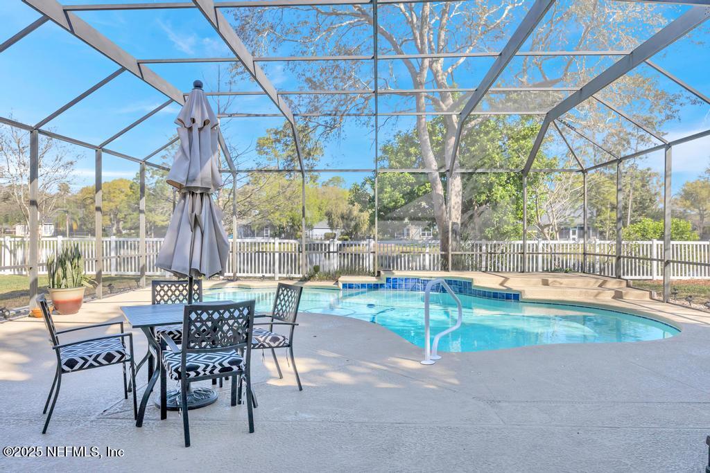 525 WILLOW OAK Lane, St. Johns