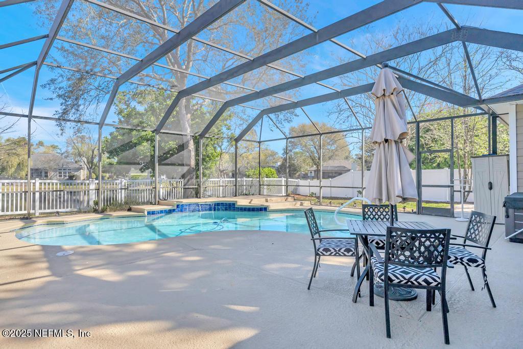525 WILLOW OAK Lane, St. Johns
