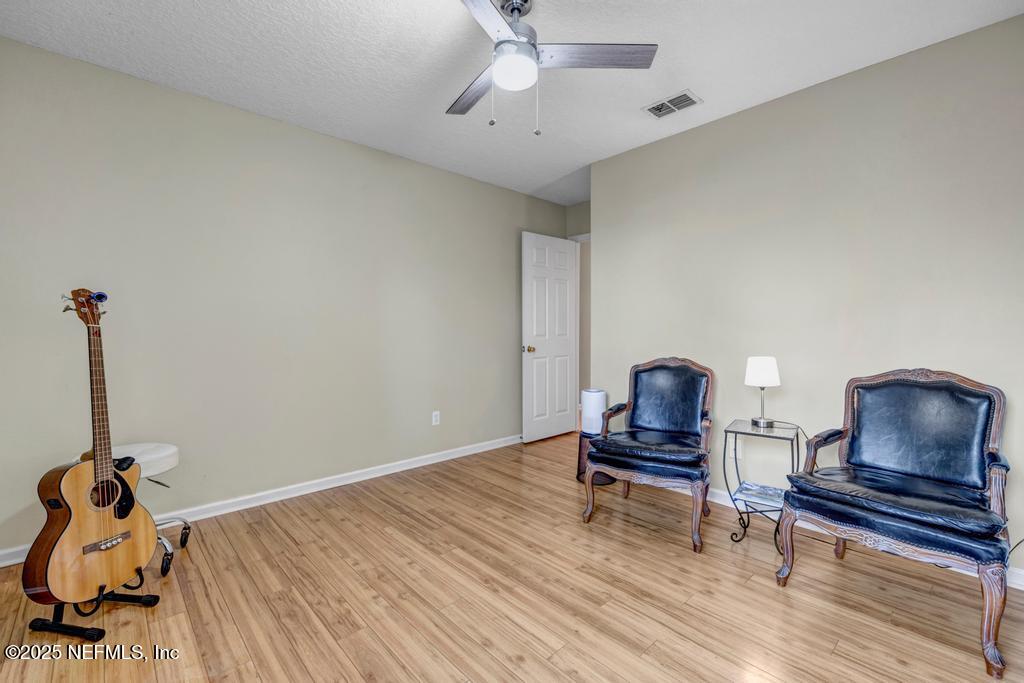 525 WILLOW OAK Lane, St. Johns