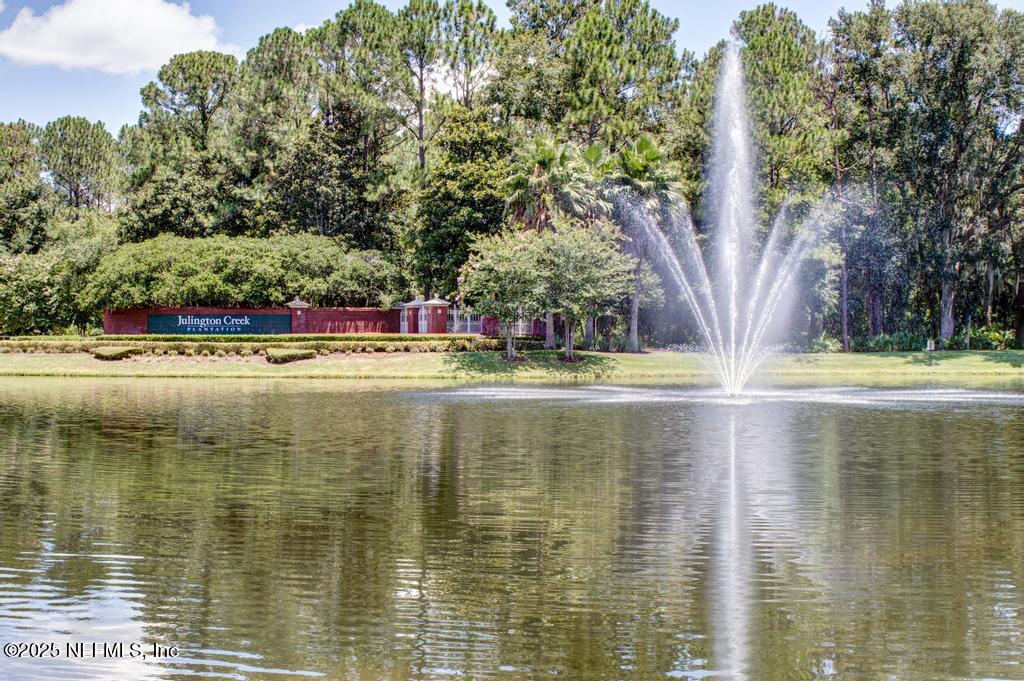 525 WILLOW OAK Lane, St. Johns