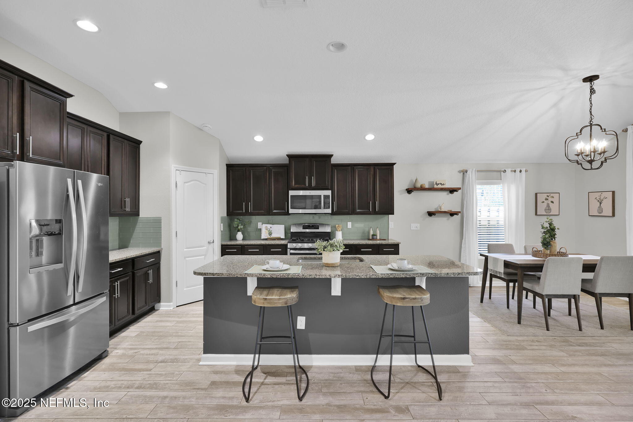 255 WILLOW RIDGE Drive