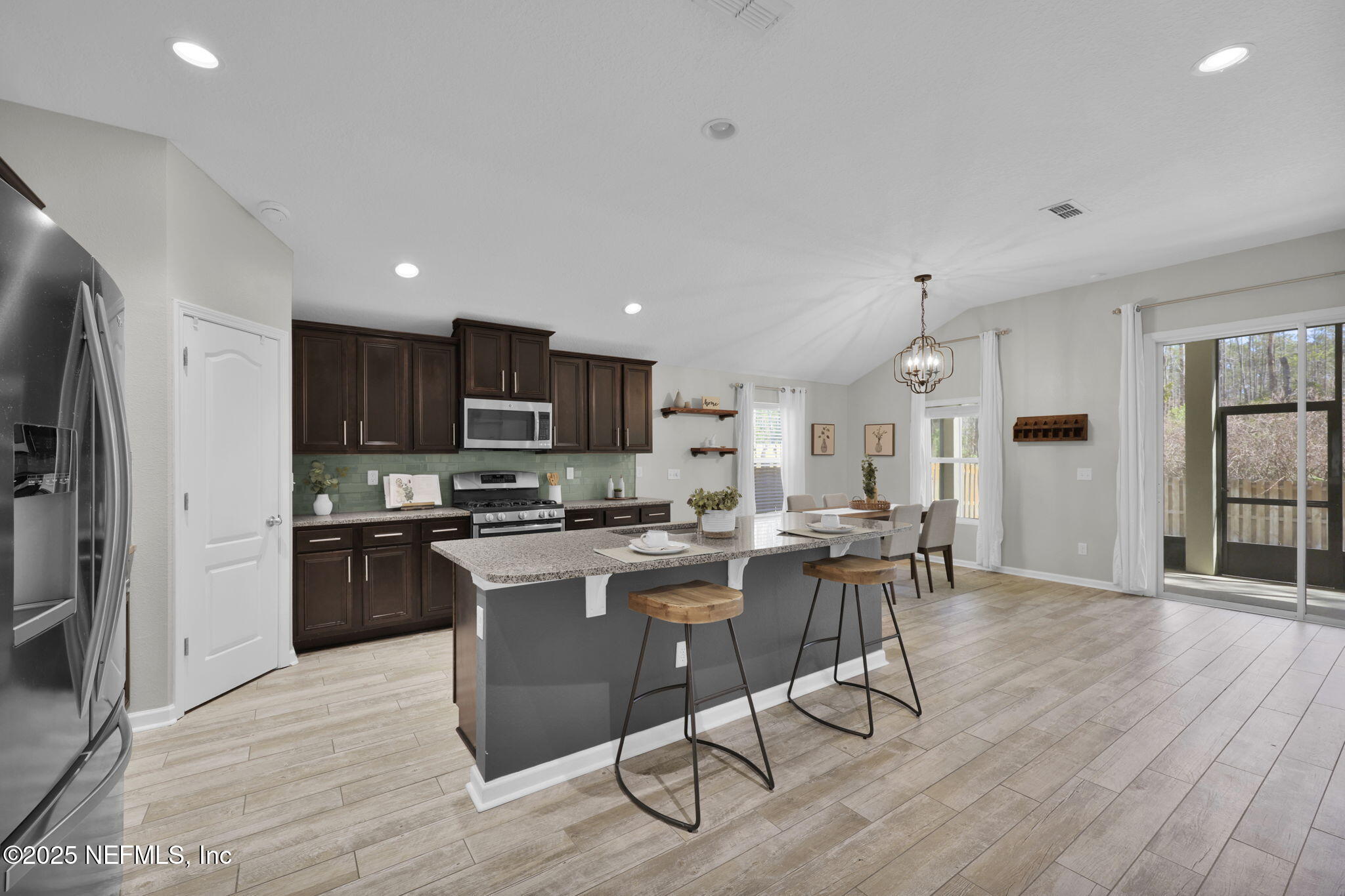 255 WILLOW RIDGE Drive