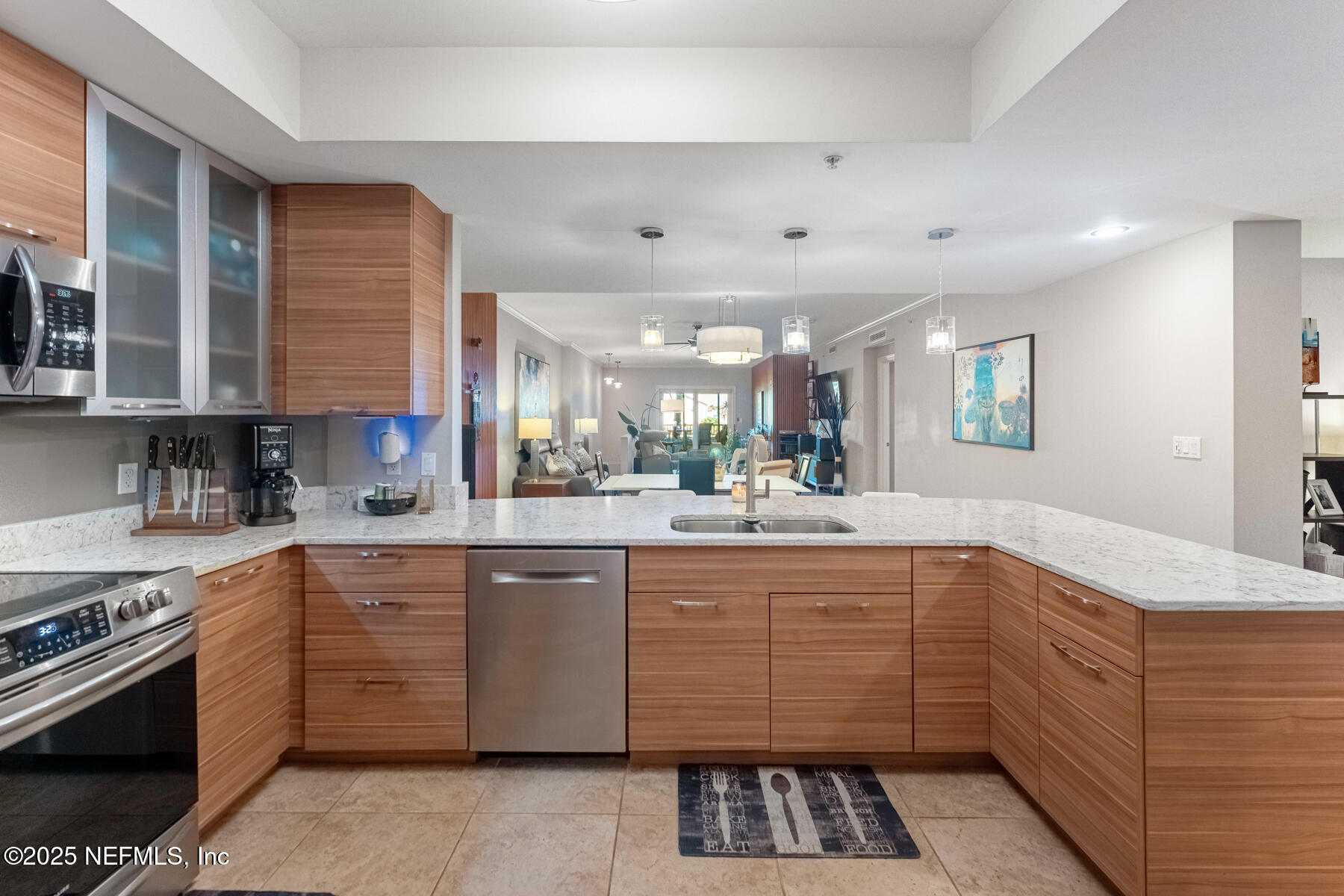 525 3RD Street N, 210