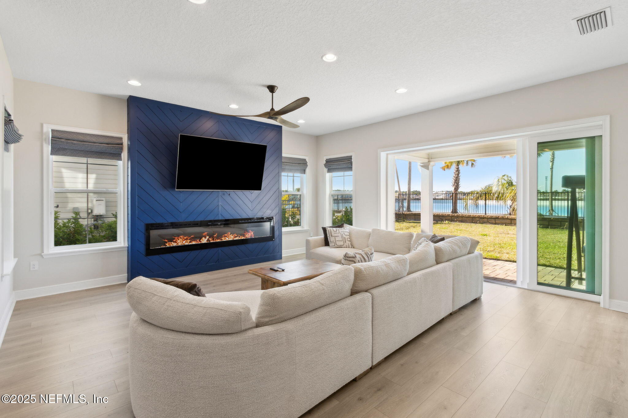 401 MARQUESA Circle, St. Johns