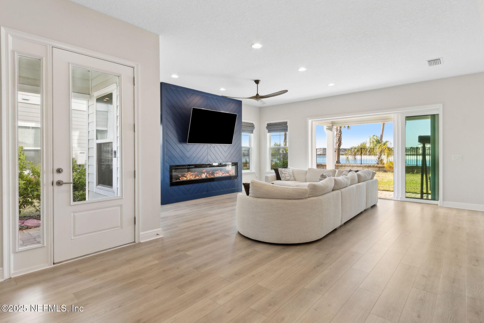 401 MARQUESA Circle, St. Johns