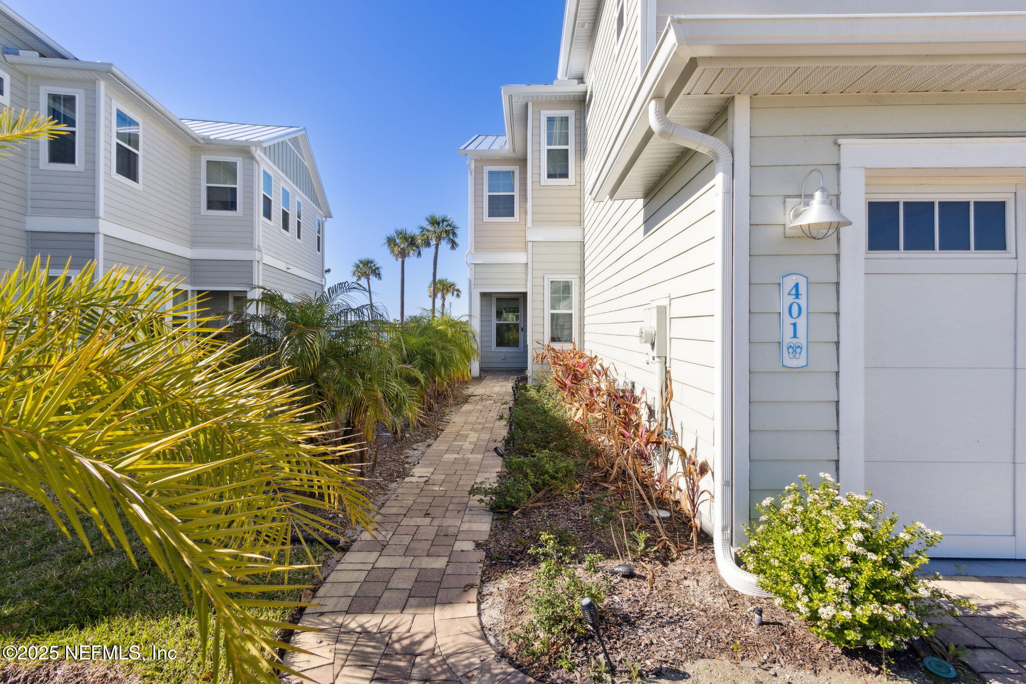 401 MARQUESA Circle, St. Johns