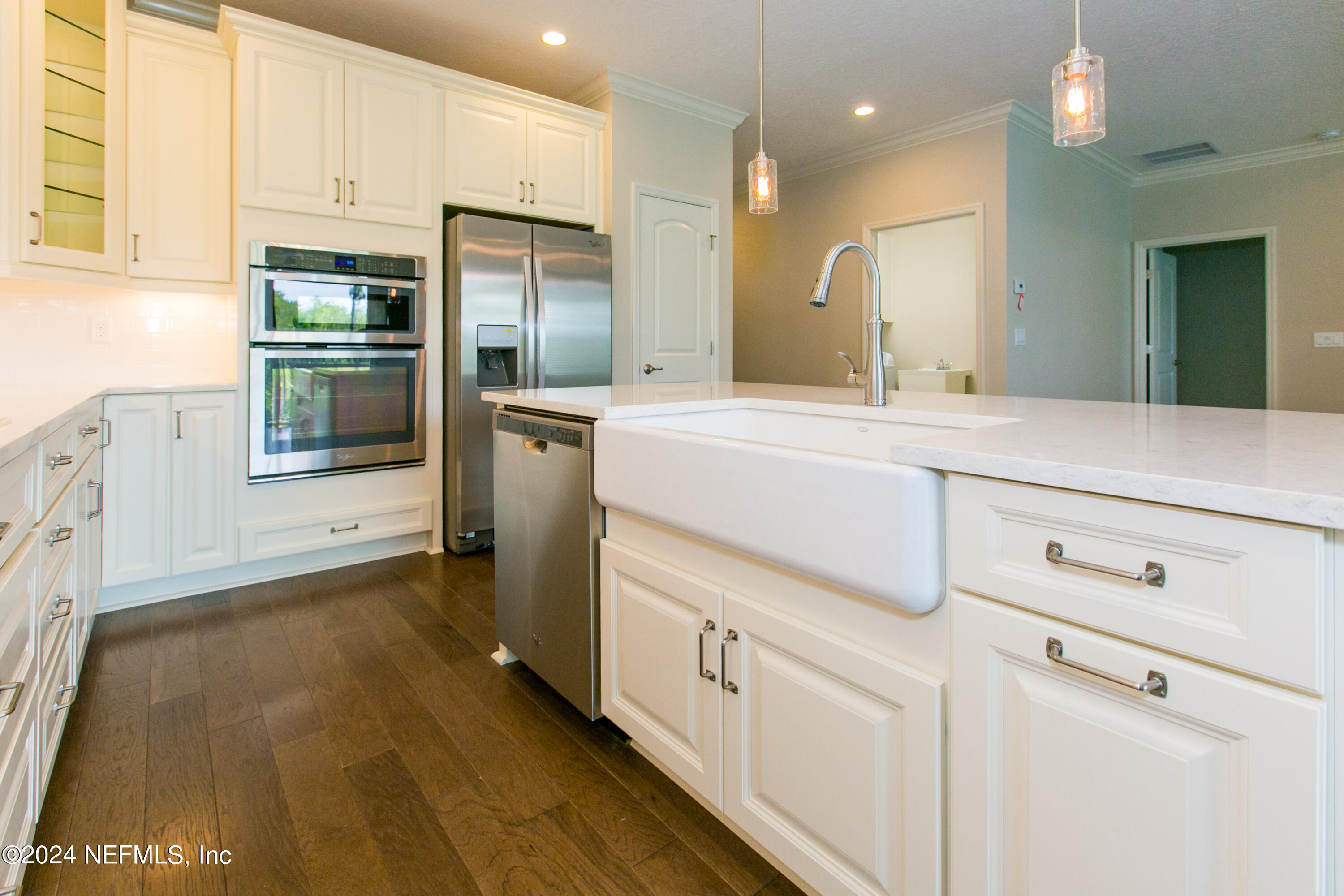 137 OYSTER BAY Way