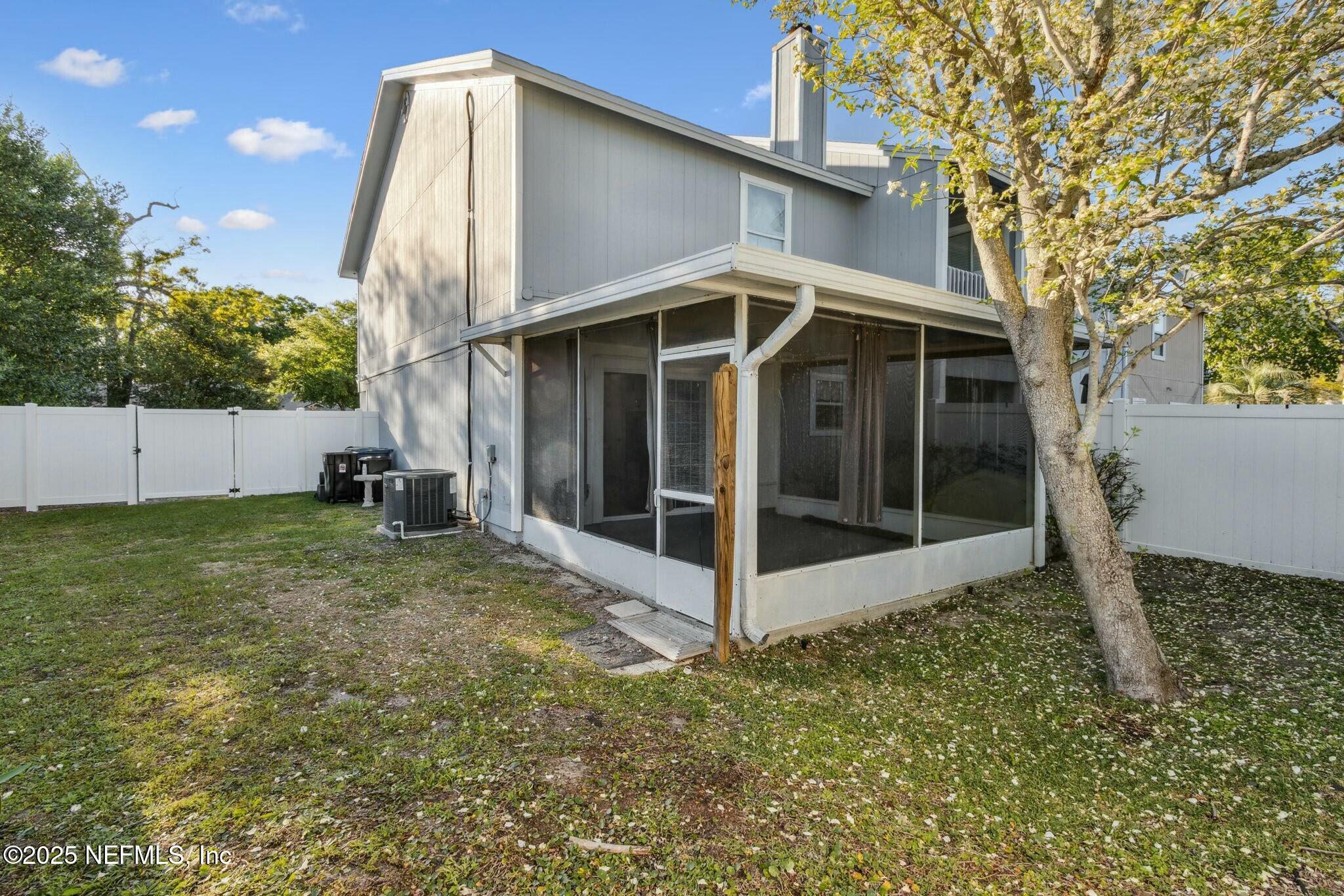 3505 RAIN FOREST Drive W